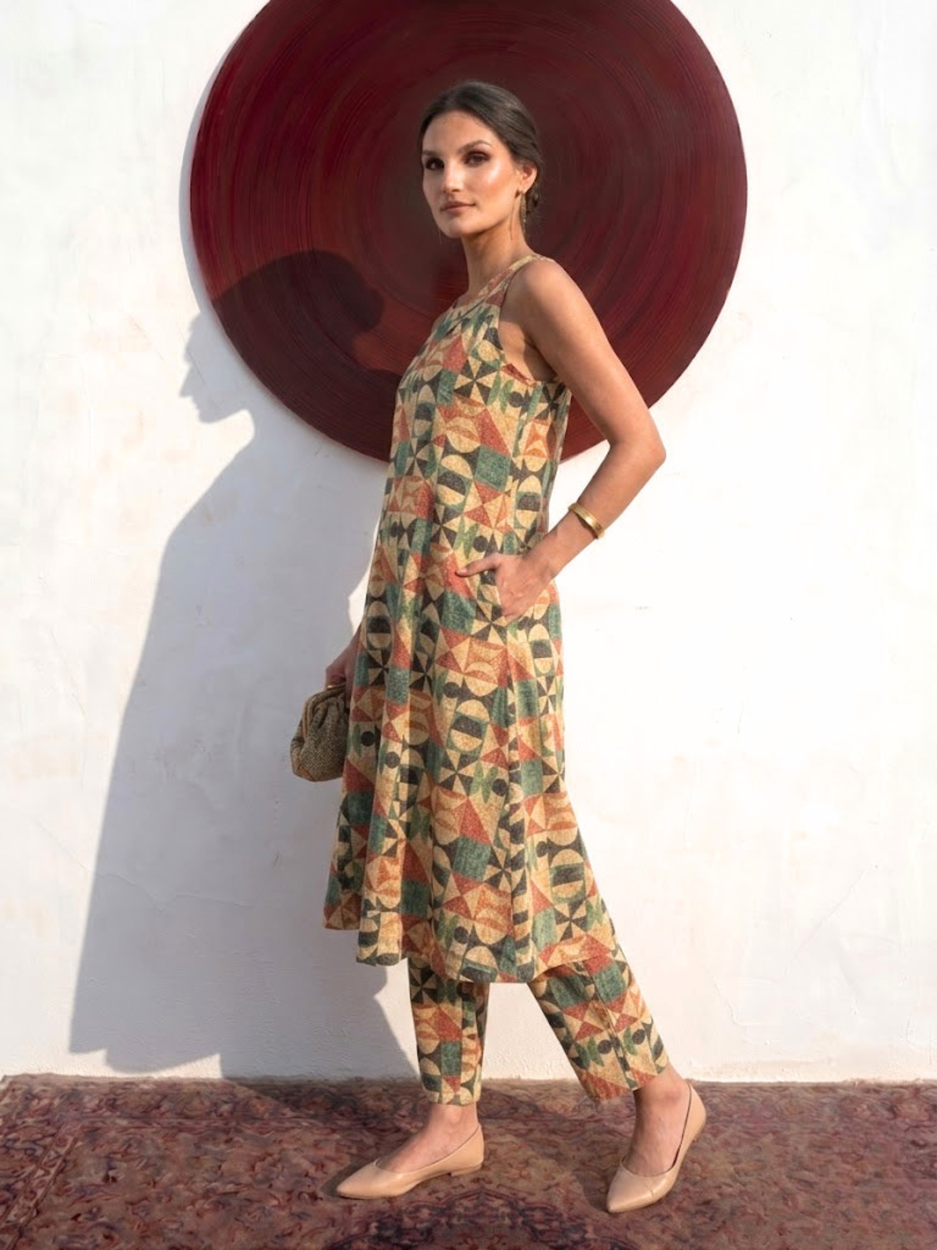 2 pc SET - Geometric Multicolor Printed Linen Sleeveless Kurta and Pant