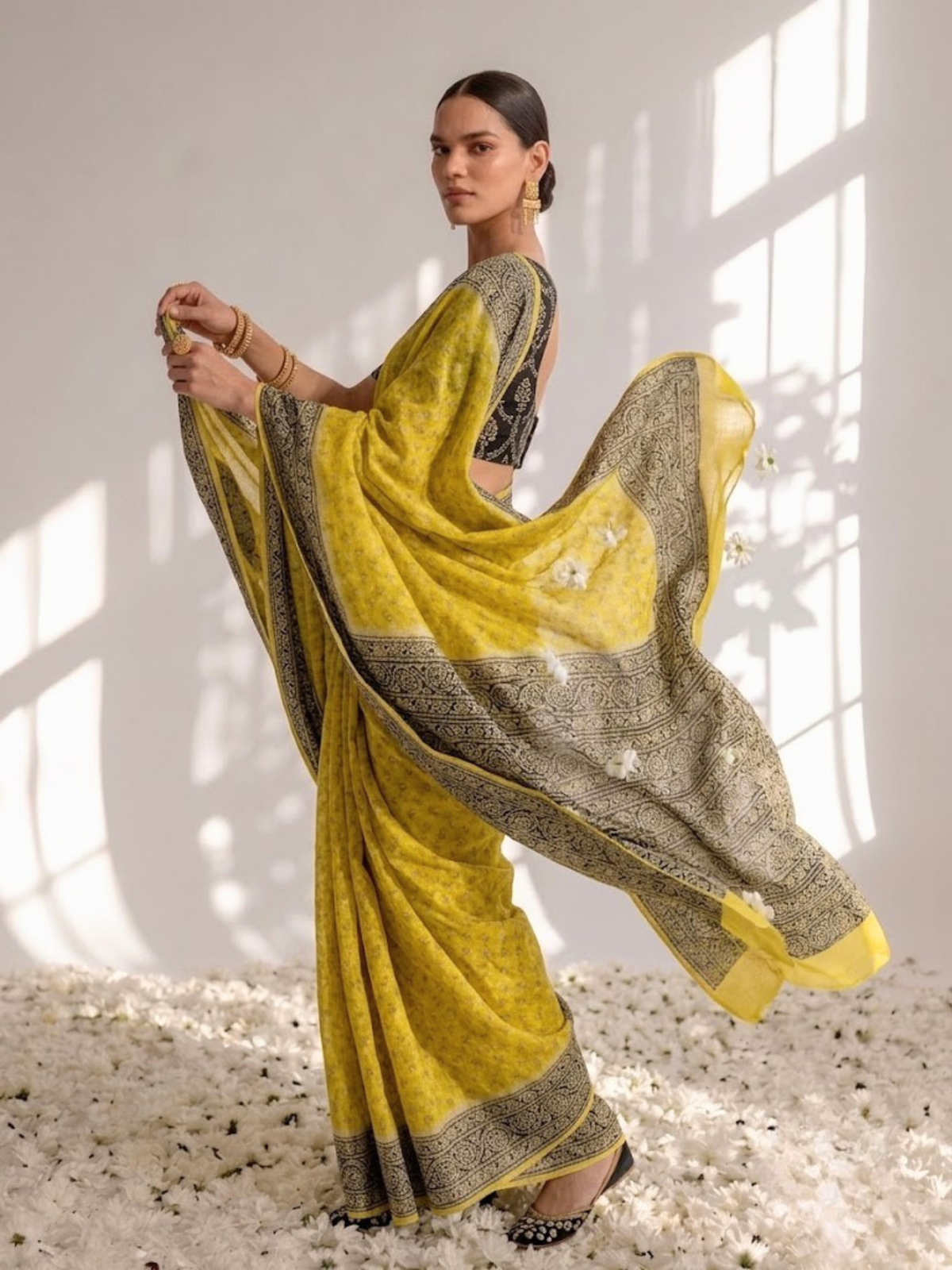 Yellow and Grey Pure Silk Kota Printed Saree with Blouse Fabric
