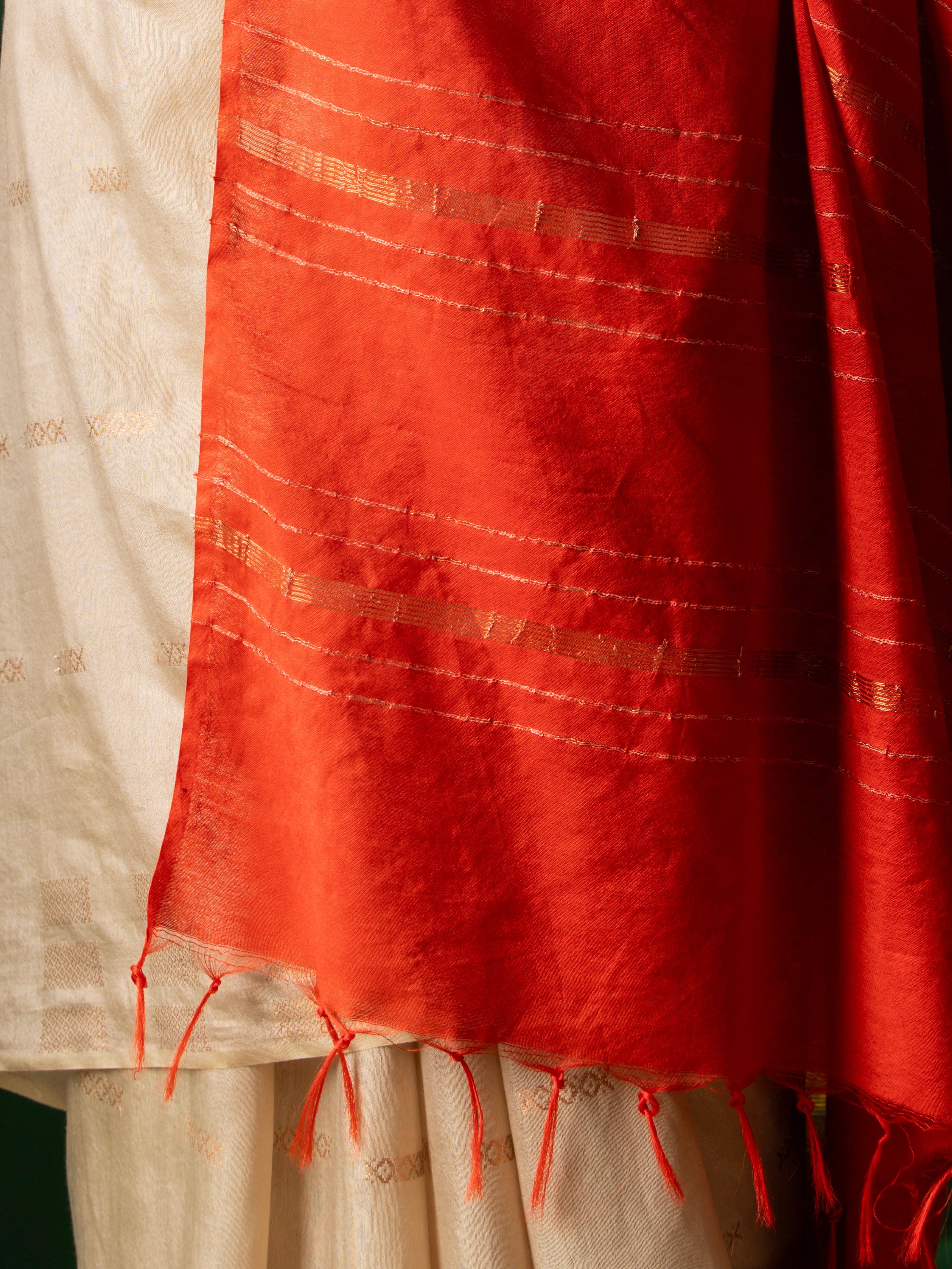 Aruna Cream and Red Soft Silk Blend Bhagalpur Saree with Blouse Fabric