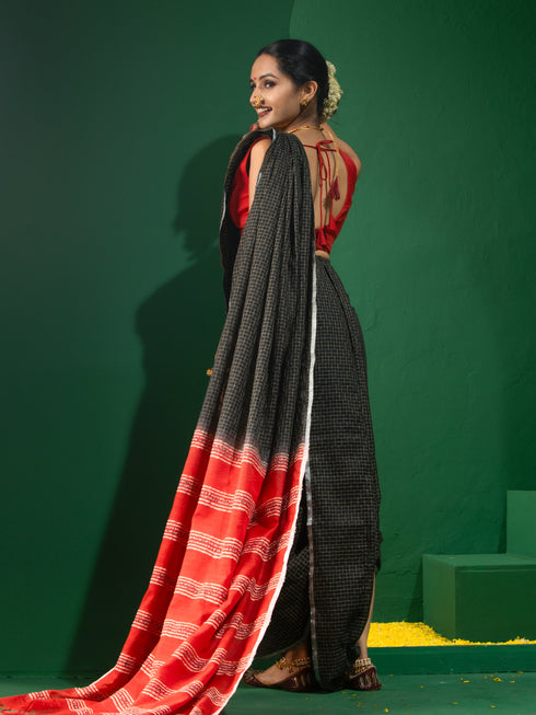 Black Check Silver Border Saree with Red Pallu and Blouse Fabric
