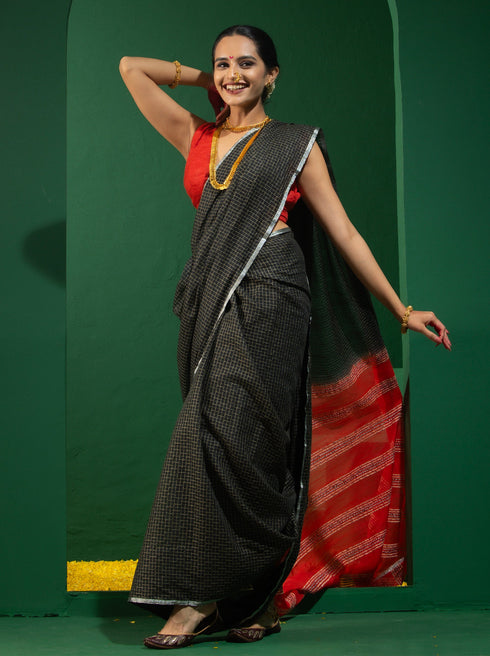 Black Check Silver Border Saree with Red Pallu and Blouse Fabric