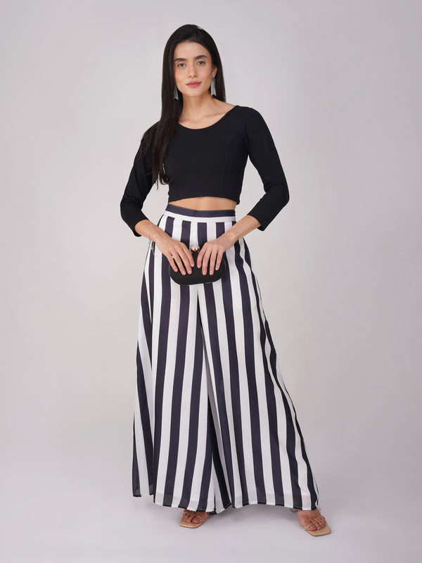 Blouse - Stretchy Black LONG Sleeve Blouse