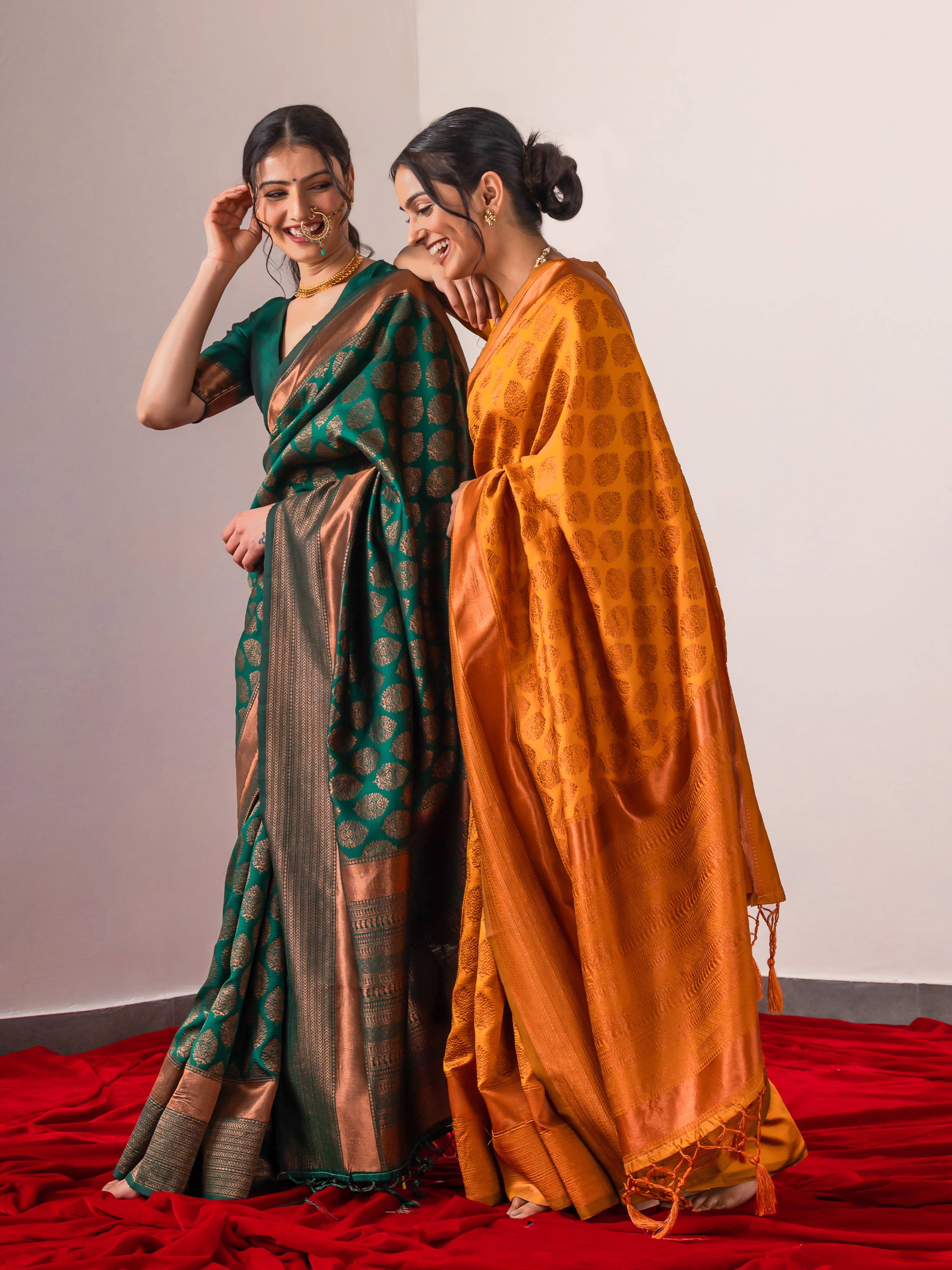 Vishesh Royal Green Bronze Saree with Blouse Fabric