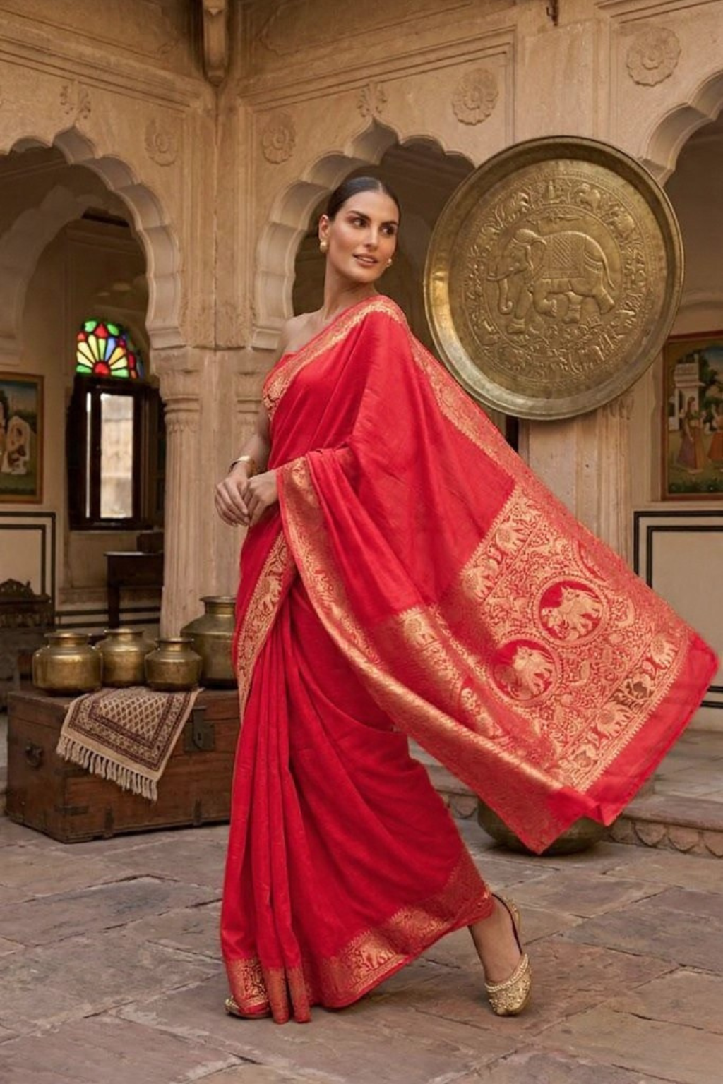 Dola Red Border Silk saree with Zari Border and Blouse Fabric