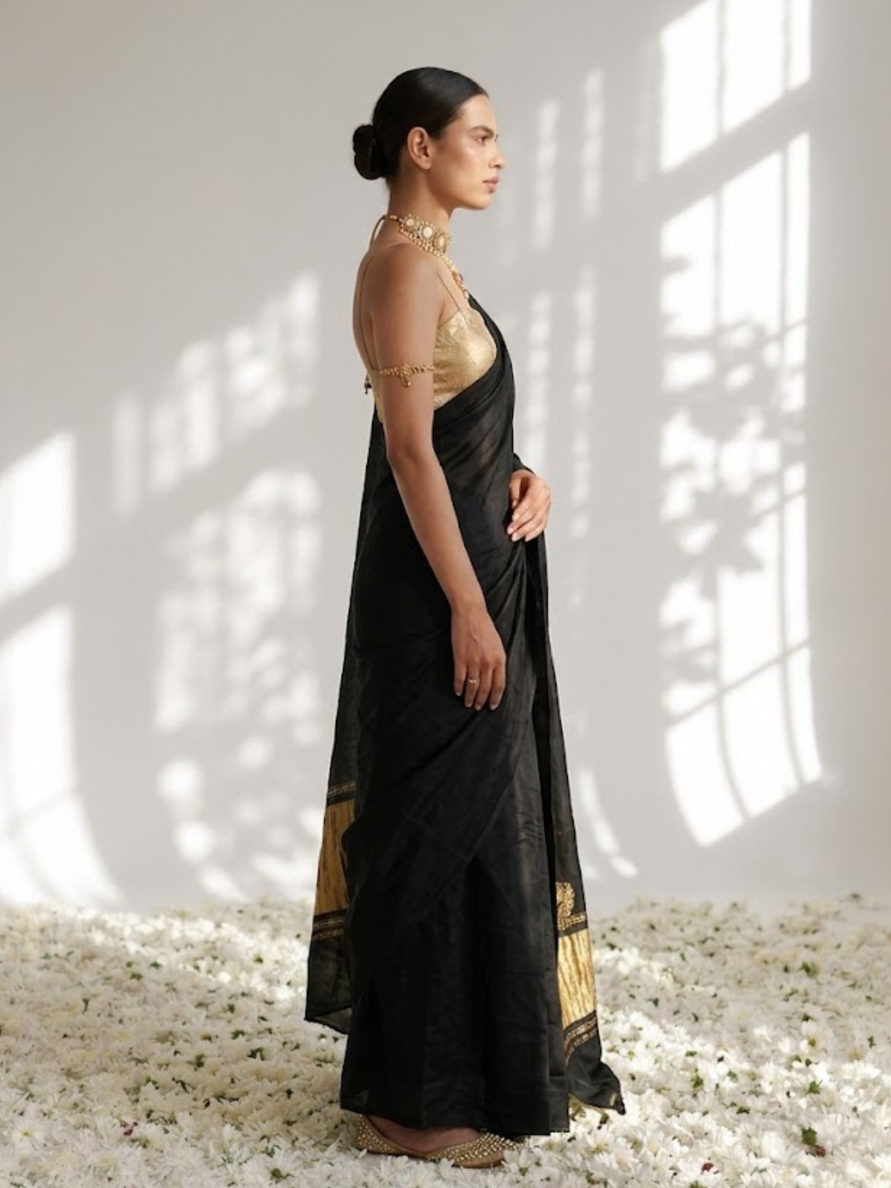 Black Modal Gajji Saree with Zari Pallu and Self Blouse Fabric