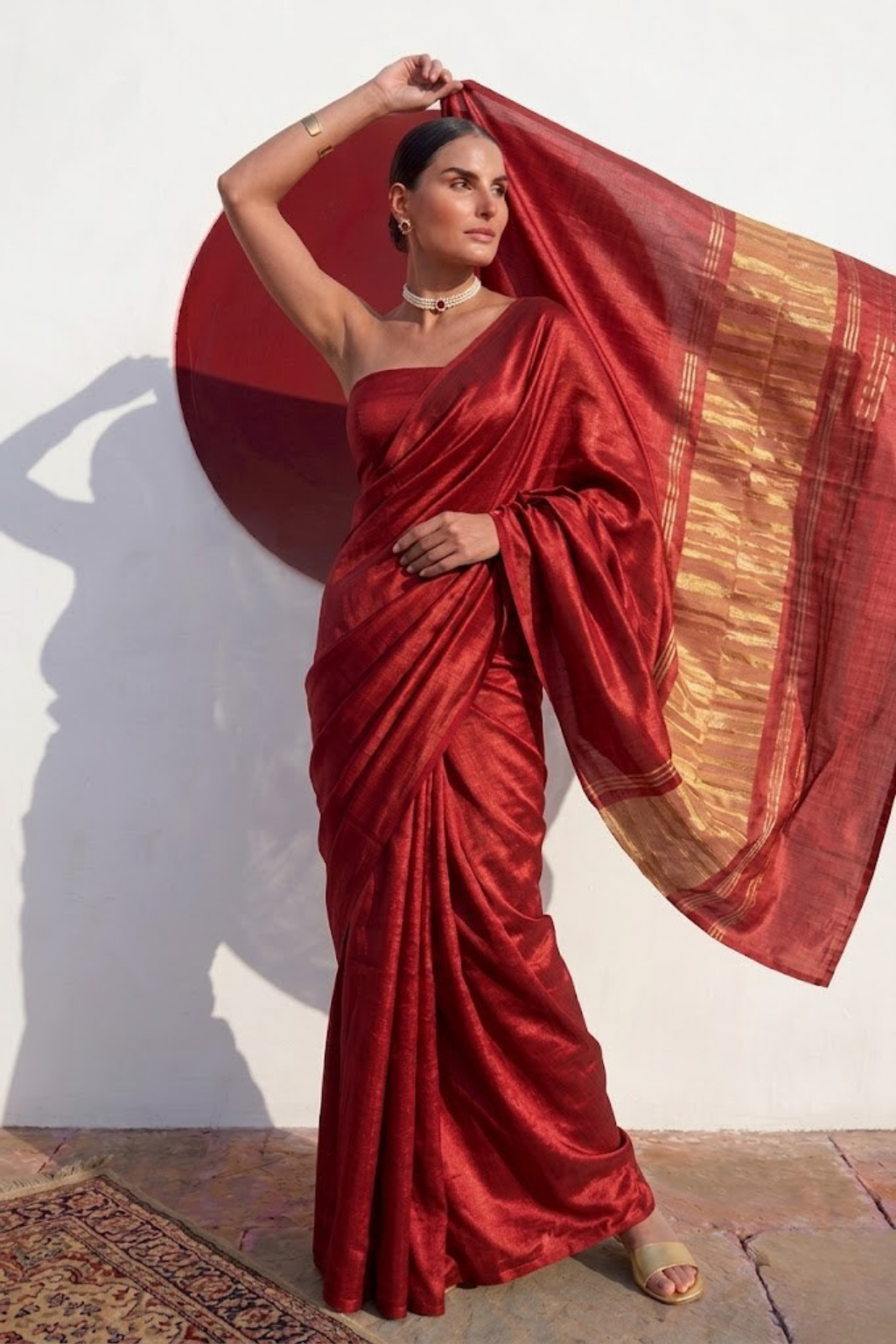 Gajji Red Silk Saree with Zari Pallu with Blouse Fabric