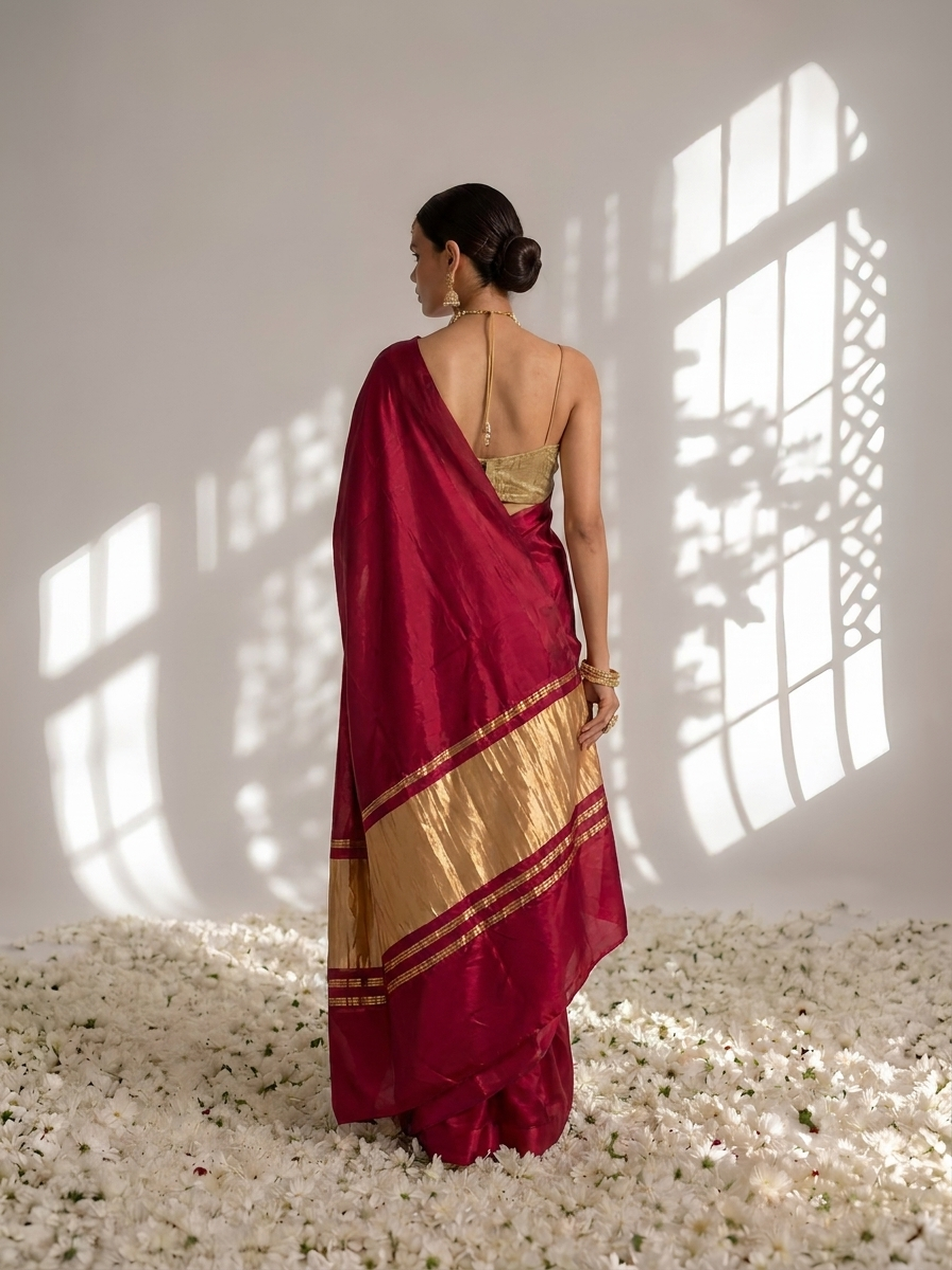 Sangria Modal Gajji Saree with Zari Pallu and Self Blouse Fabric