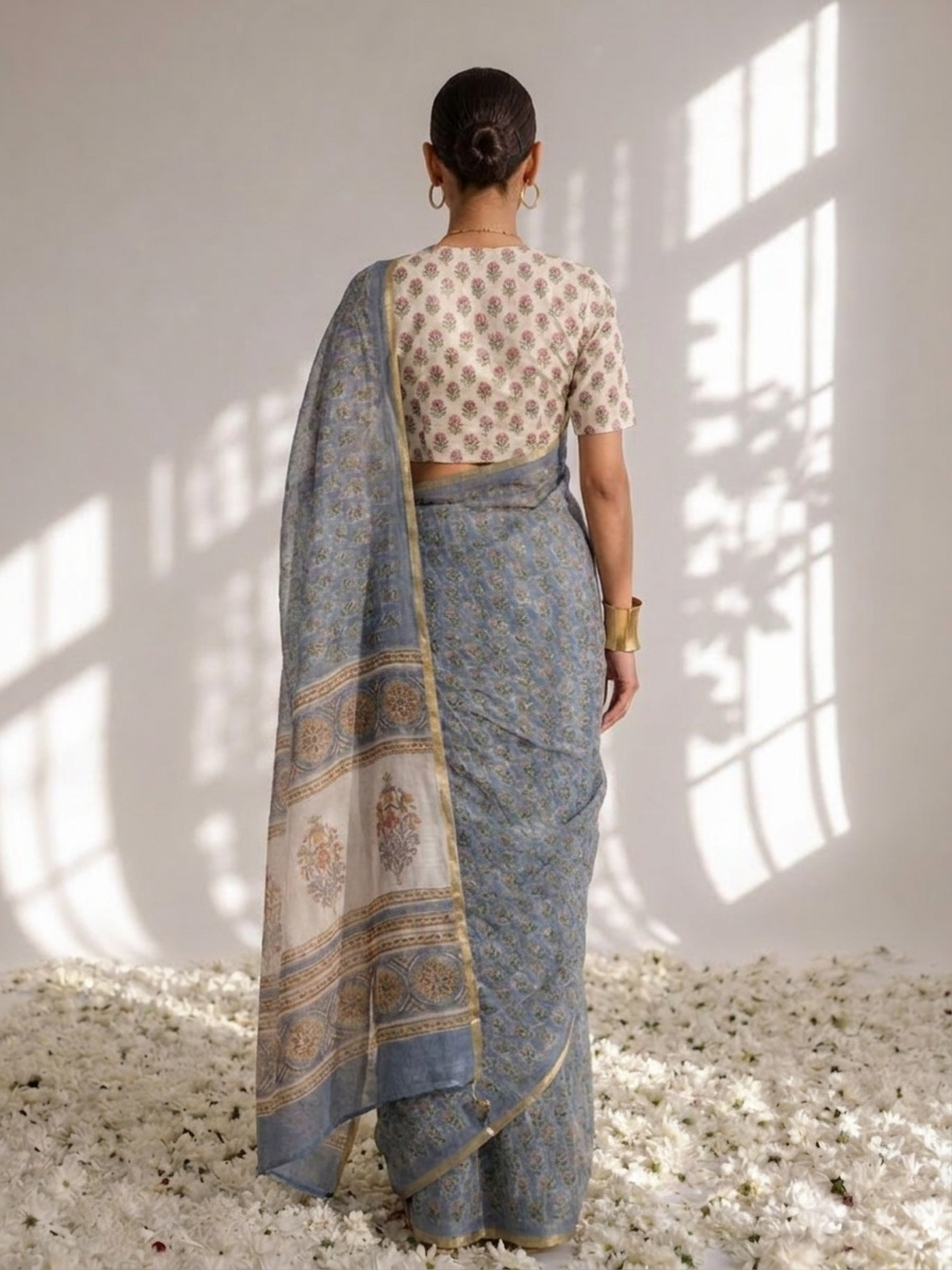 Blue Pure Silk Chiffon Printed Saree with Blouse Fabric