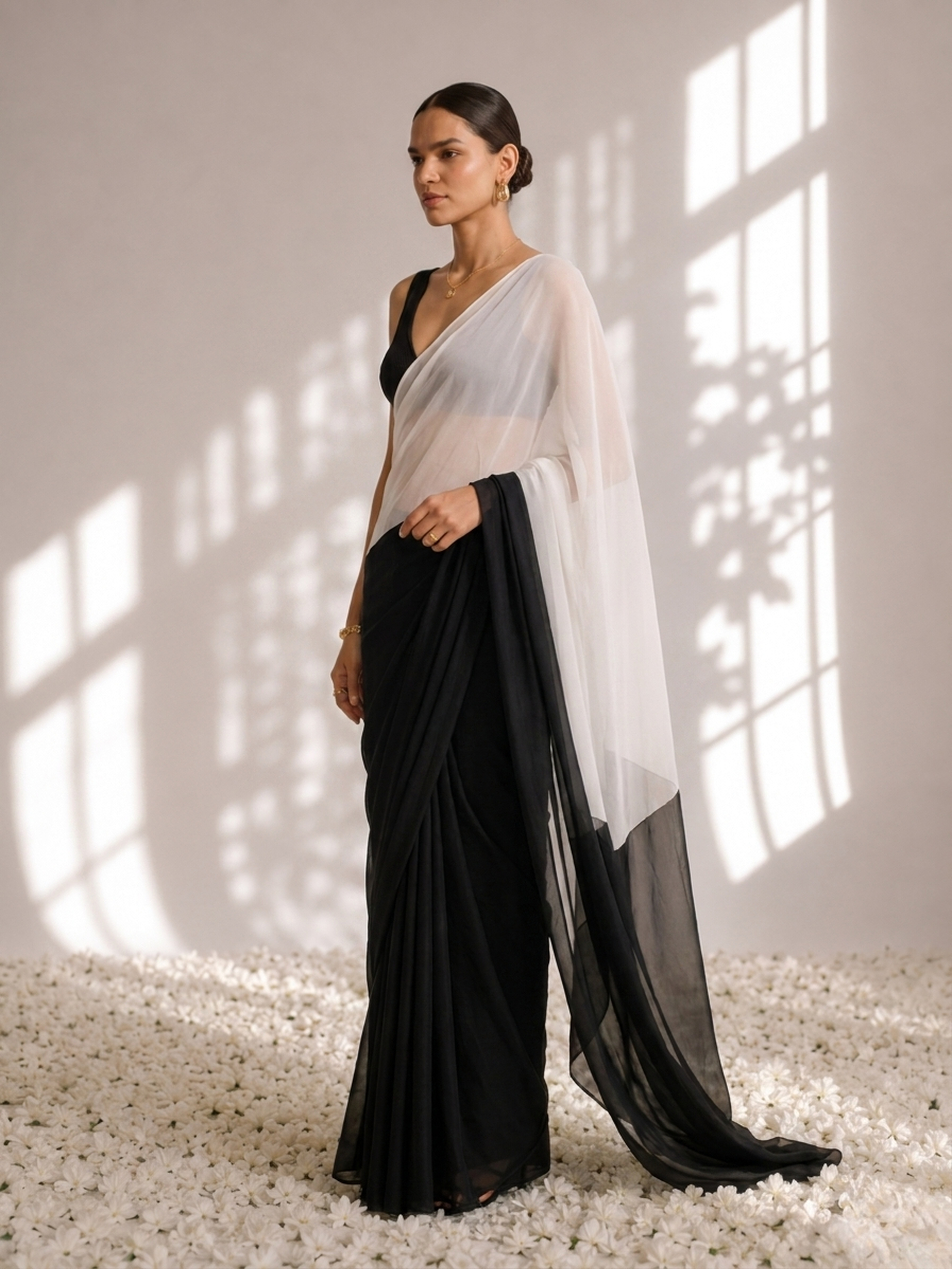 Black and White Georgette Triangle Saree with Blouse Fabric