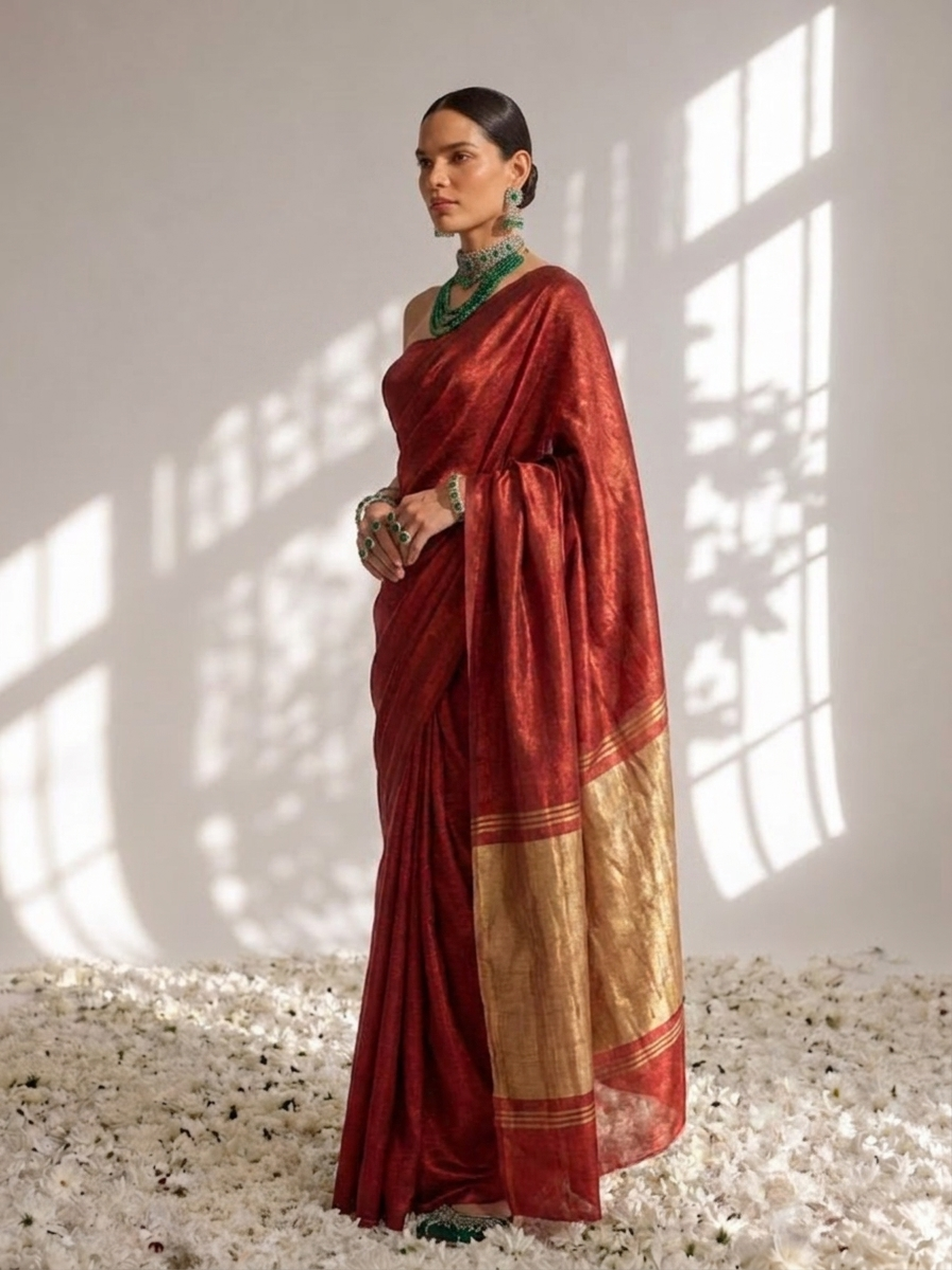Gajji Red Silk Saree with Zari Pallu with Blouse Fabric