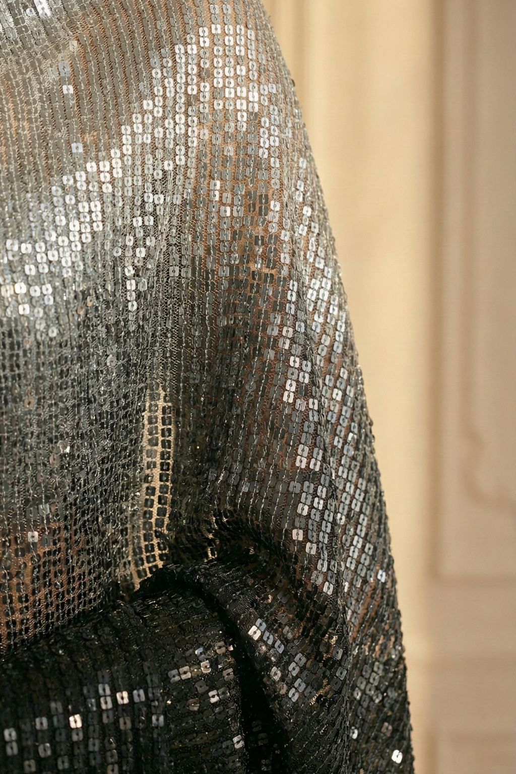 Black and Grey Ombre' Knitted Sequin Saree with Blouse Fabric