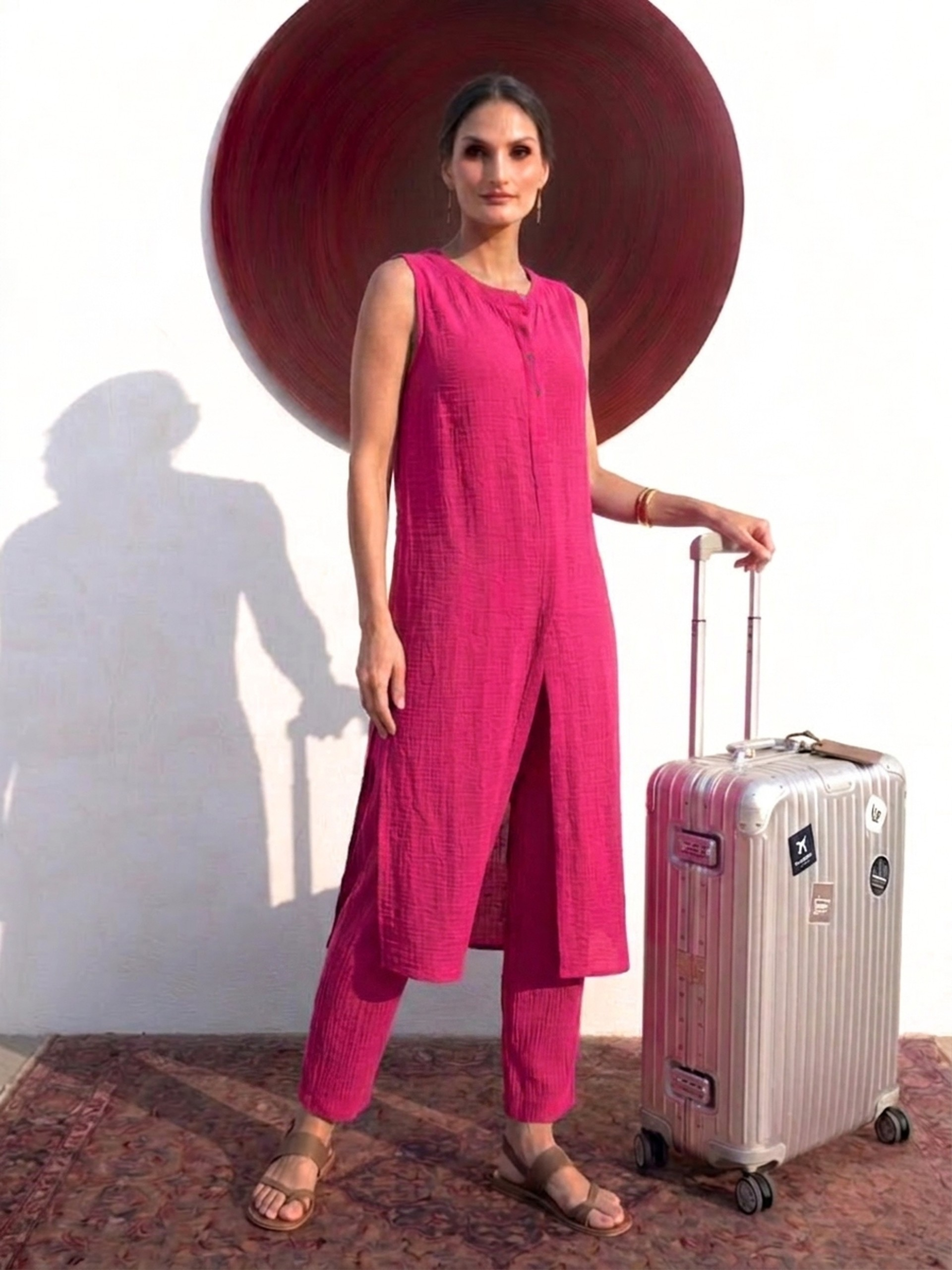 Swtantra Fuschia Easy Addictive Travel Airflow Sleeveless Kurta and Pant Set