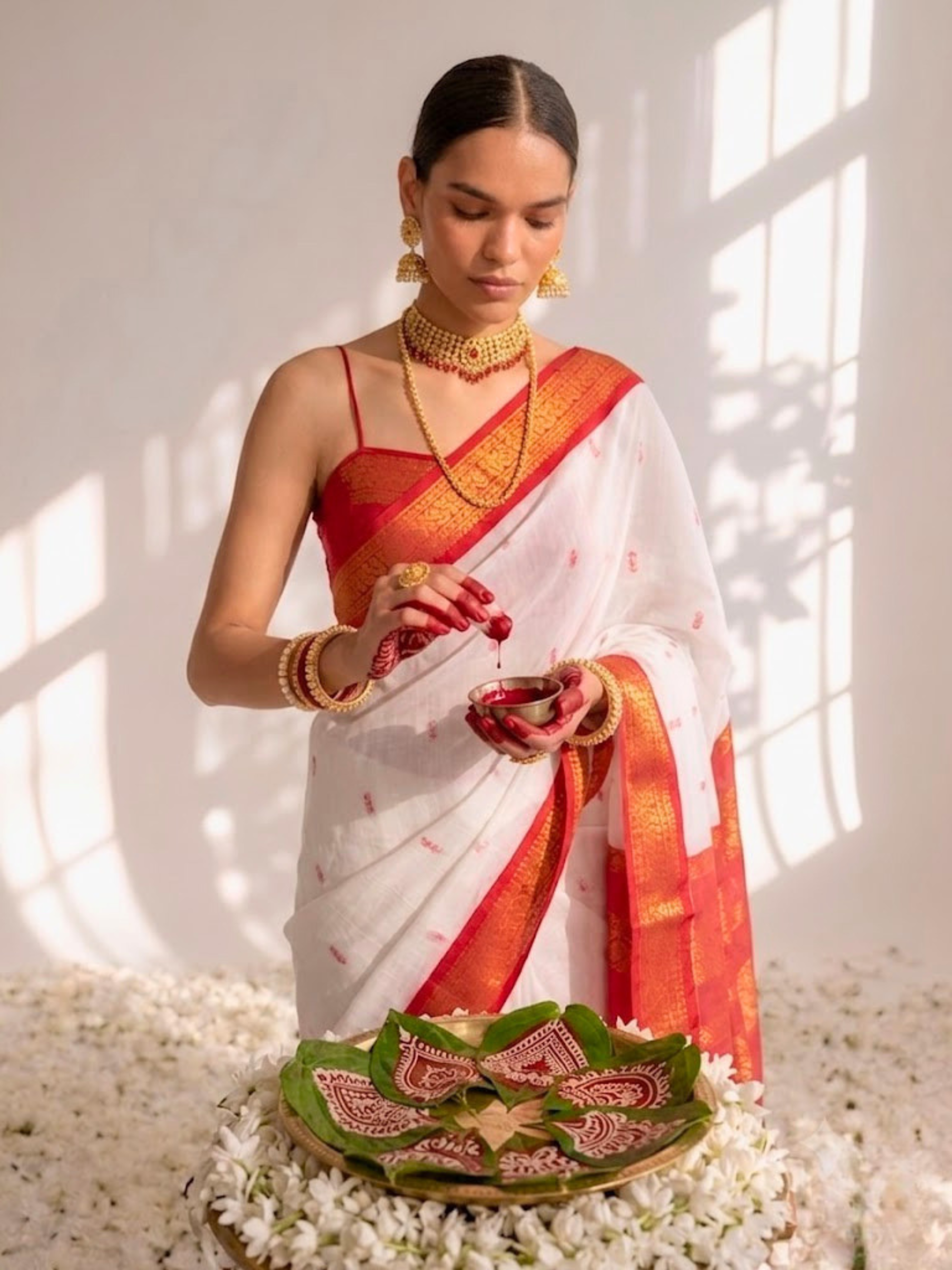 White and Red Cotton Kadwal Saree with Blouse Fabric