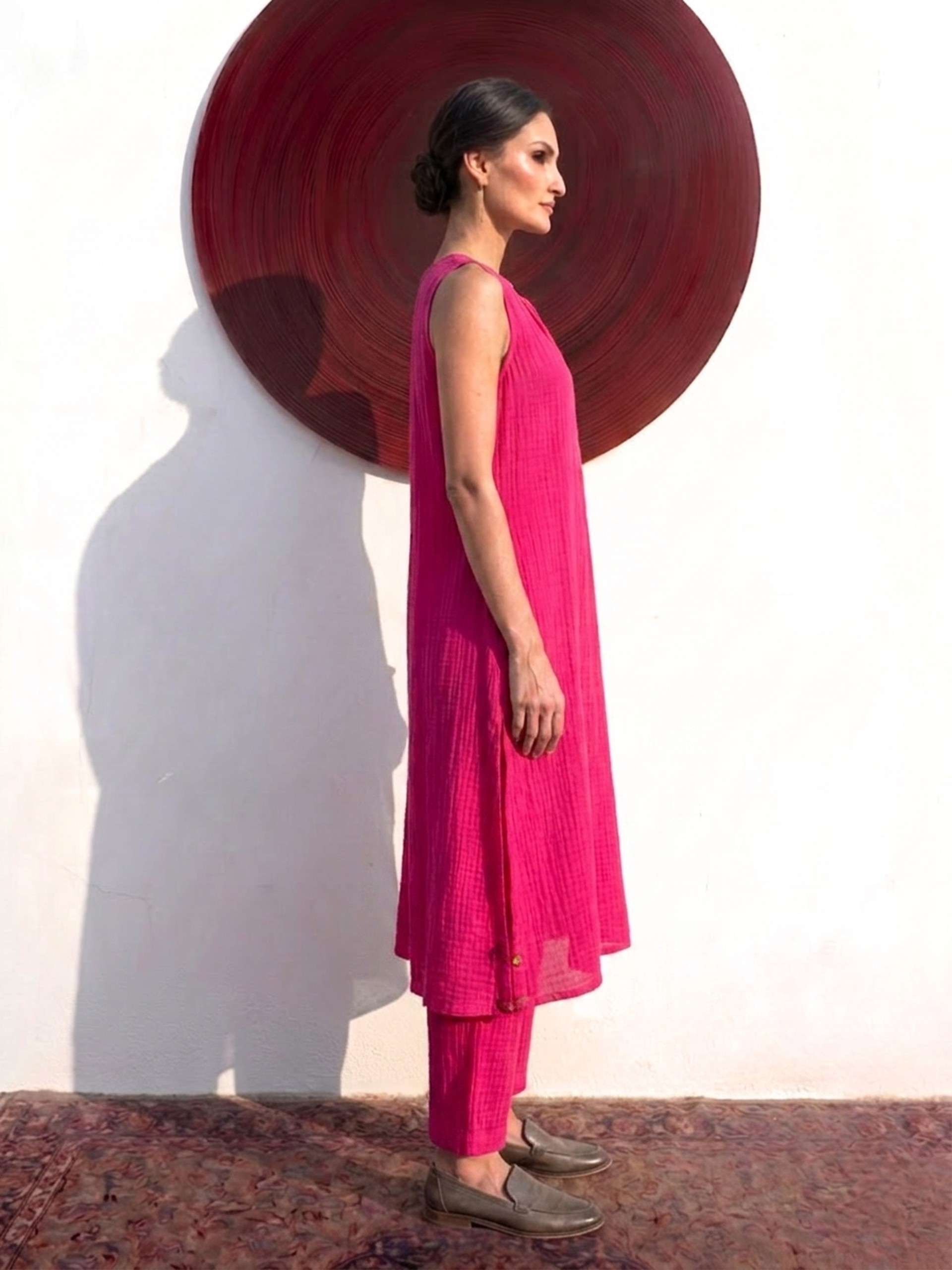 Swtantra Fuschia Easy Addictive Travel Airflow Sleeveless Kurta and Pant Set