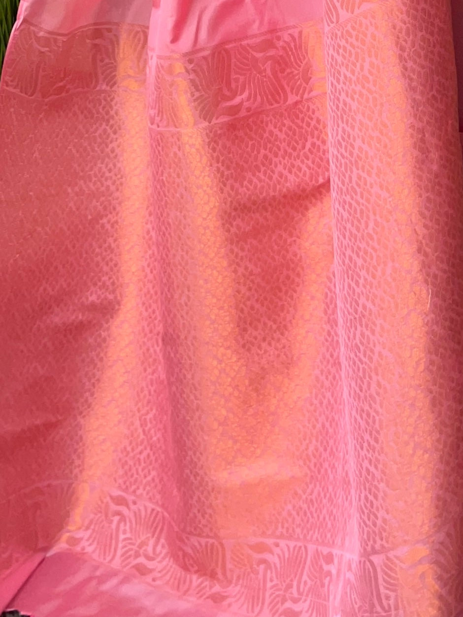 Pink Saree with Gold Woven Jacquard Pallu & Self Blouse Fabric