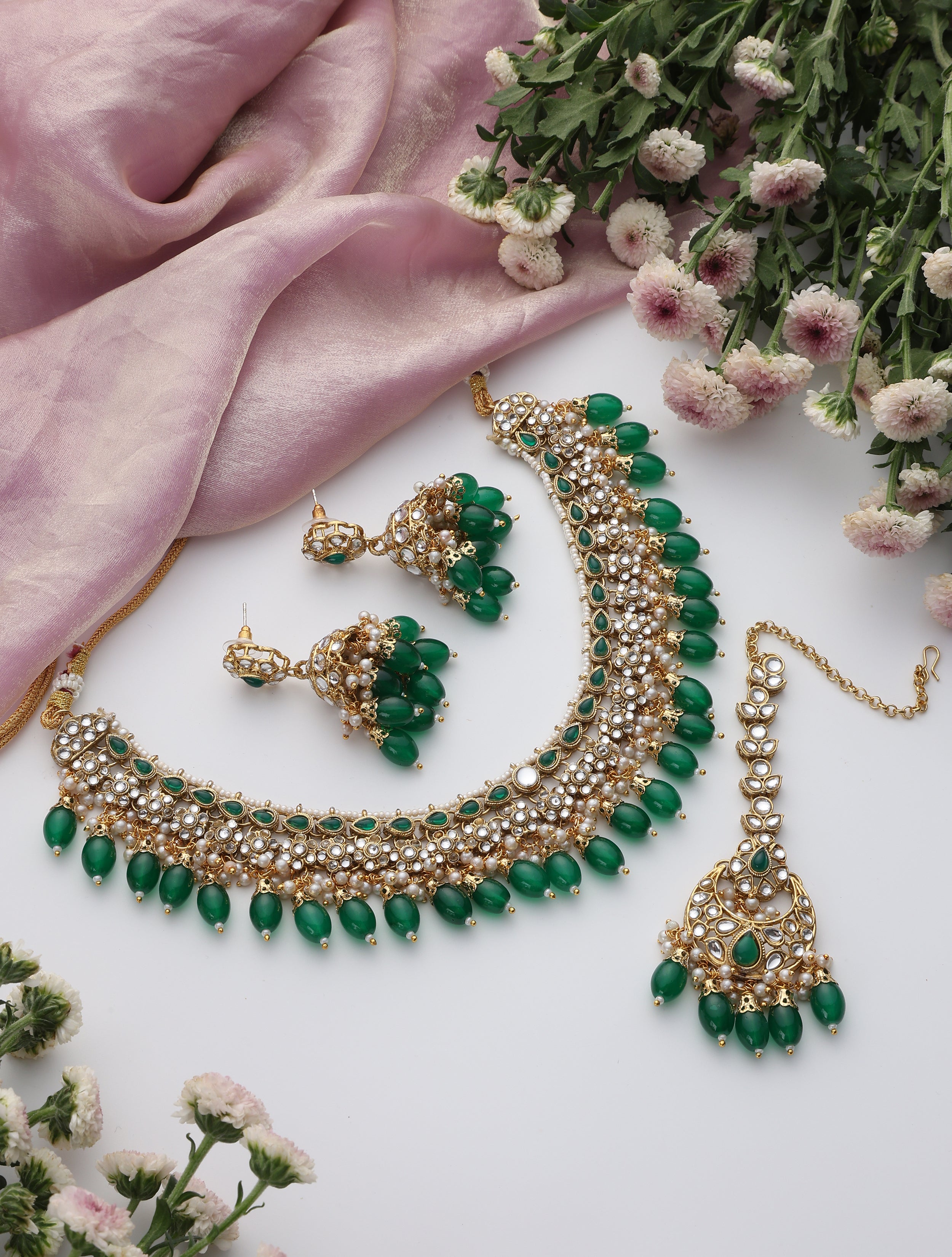 Green Color Kundan Necklace, Earring and Maang Teeka Set