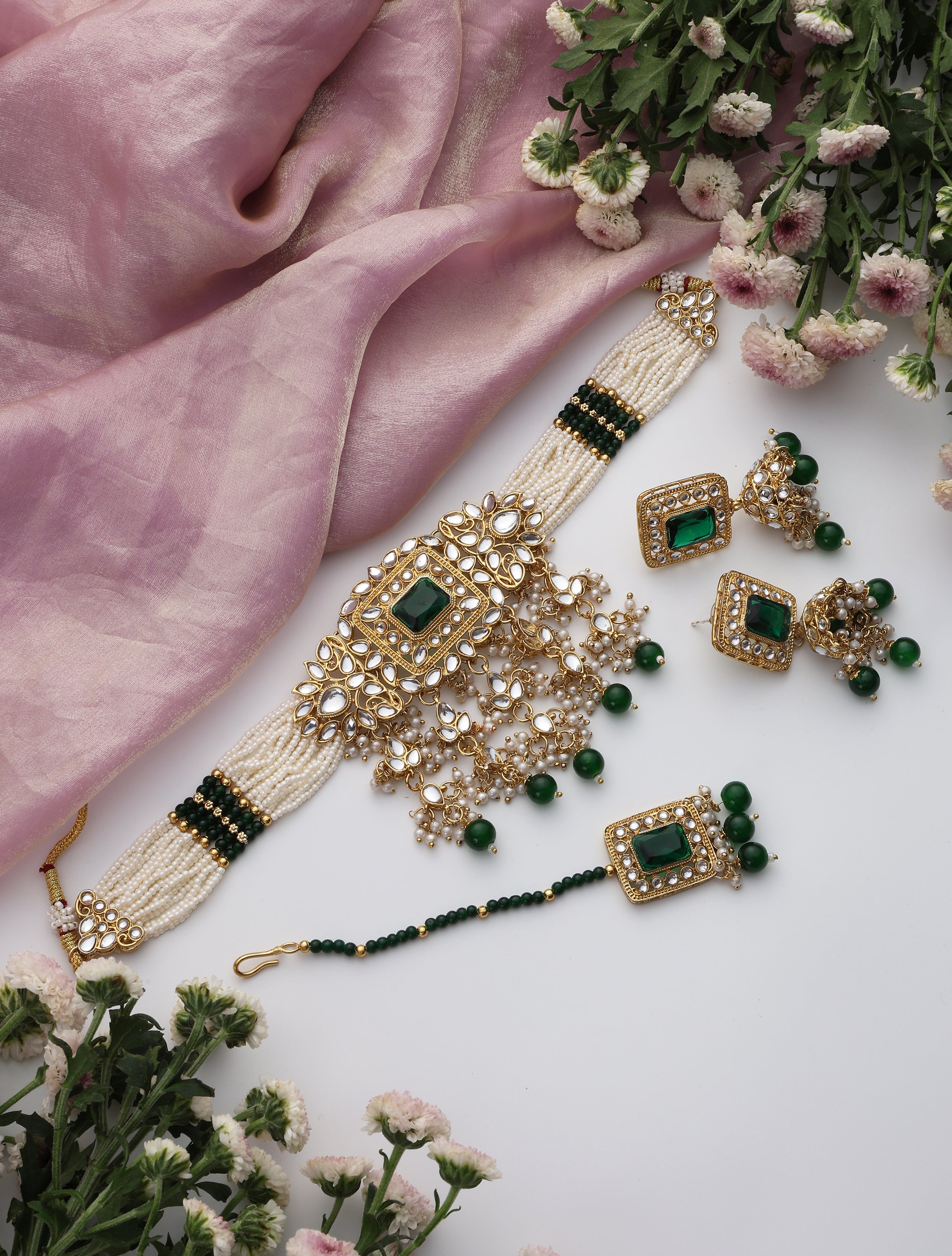Green Color Choker Kundan Necklace, Earring and Maang Teeka Set