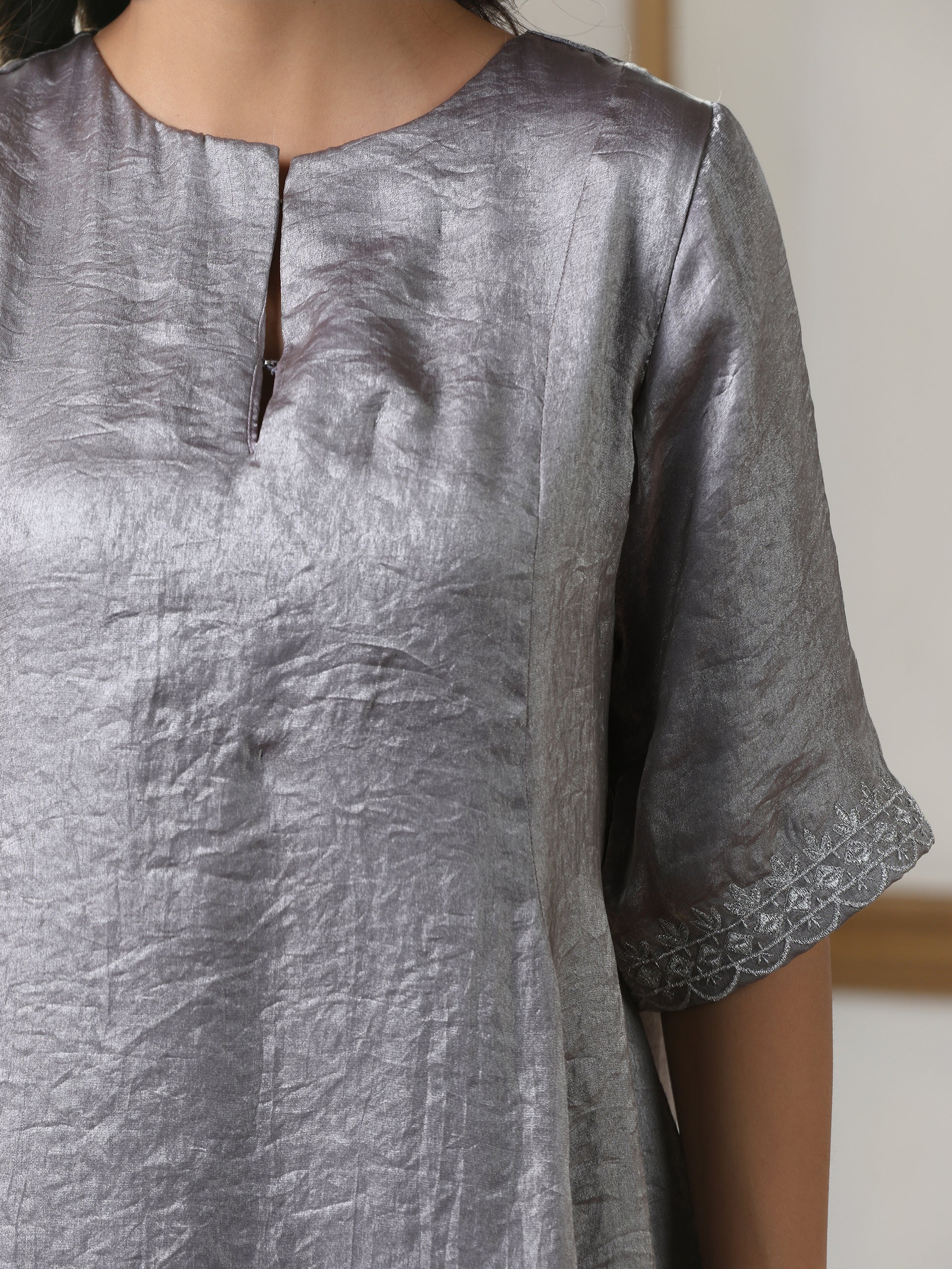 Women’s Grey Metallc Satin Hi-Low Kurta Set with Pant | 2 Pc Set, Metallic Satin Fabric, Embroidered Detailing, 3/4th Sleeves, Festive Party Wear
