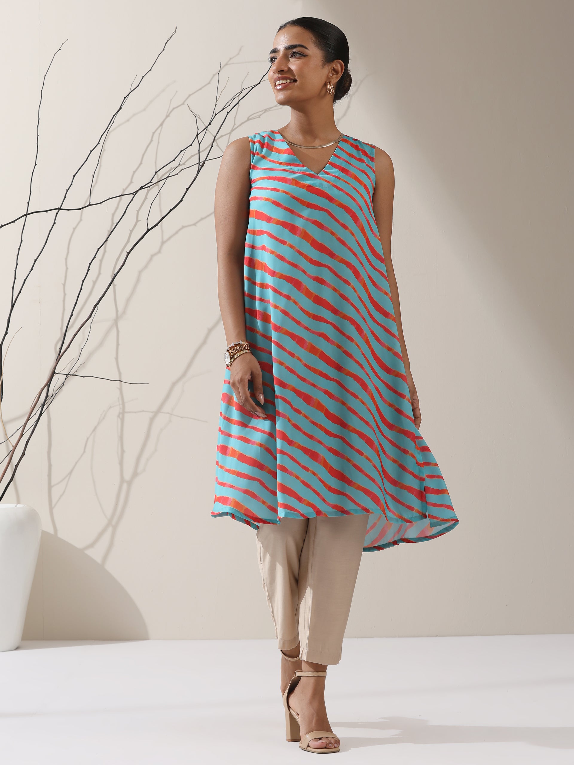 Blue-Orange Printed Satin Kurta Set – 2 Pc A-Line Sleeveless with Pants