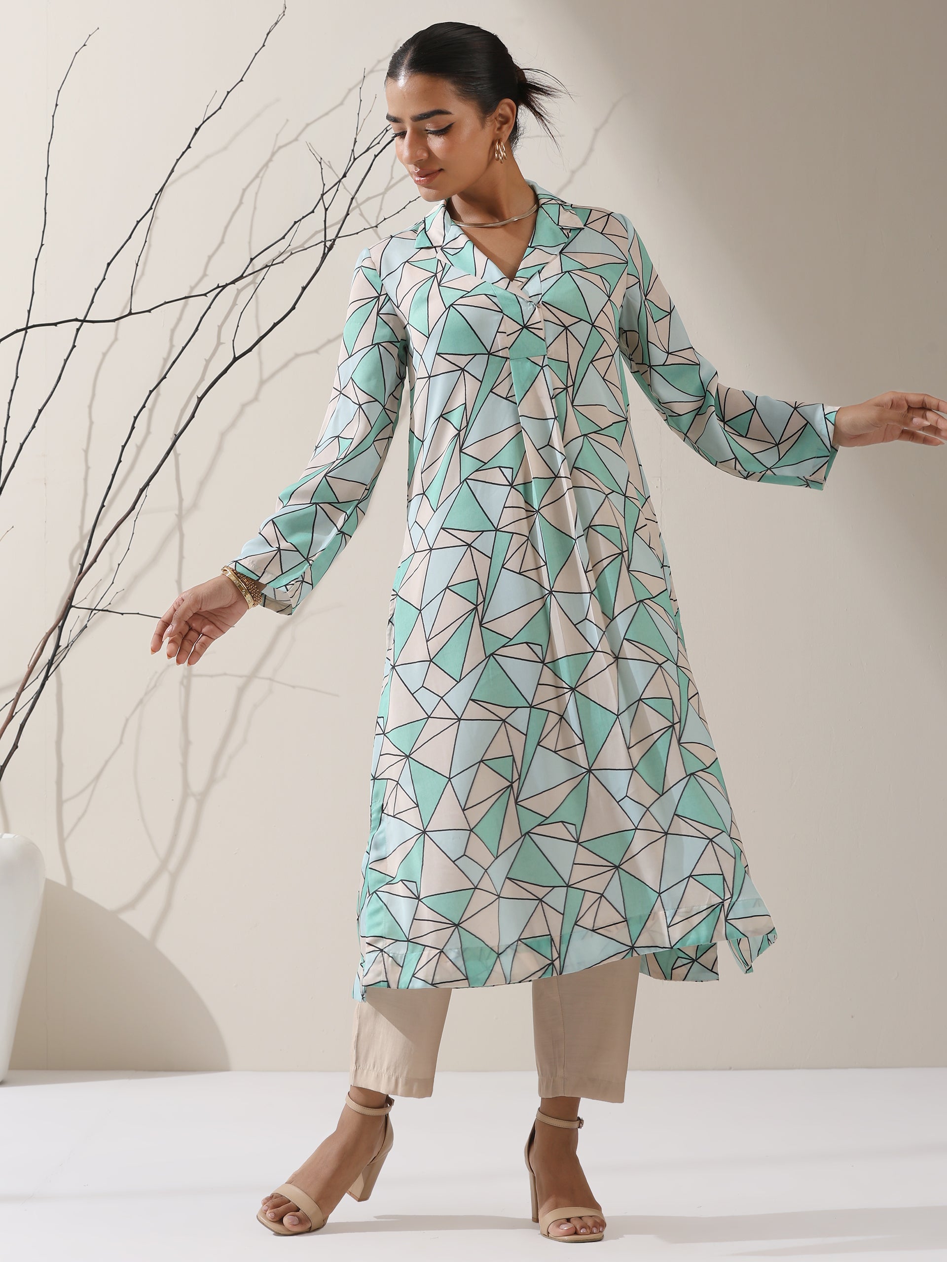 Geometric Print Satin Kurta Set – 2 Pc with Collar & AirSkin™ Pants