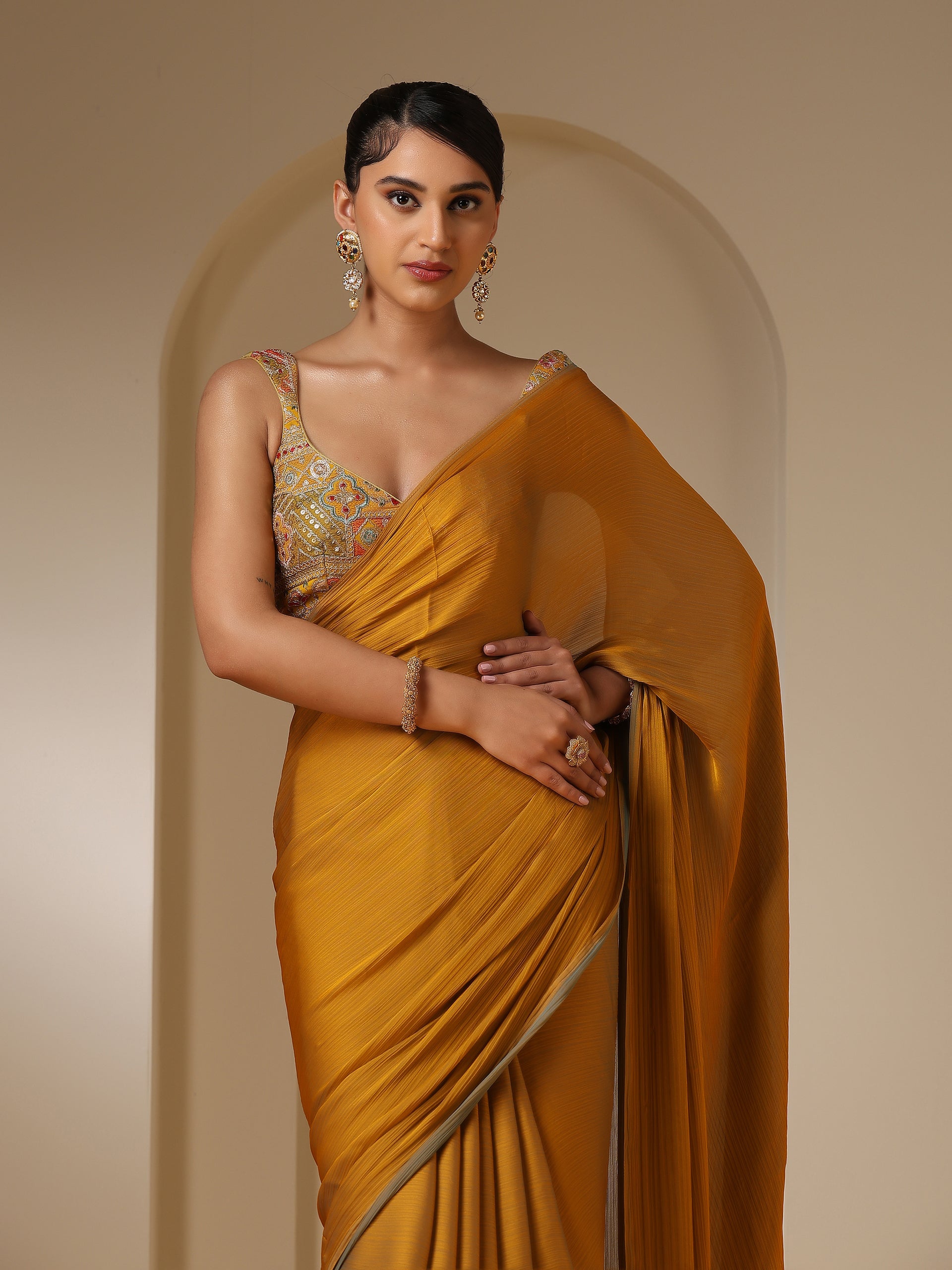 Blue phoenix dual shade chiffon saree with self blouse fabric — view 9