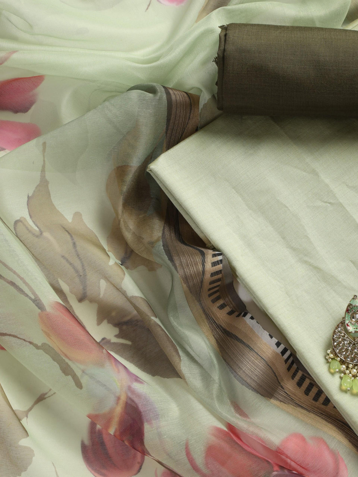 Dark and light green cotton silk kurta and pyjama with printed dupatta — view 2