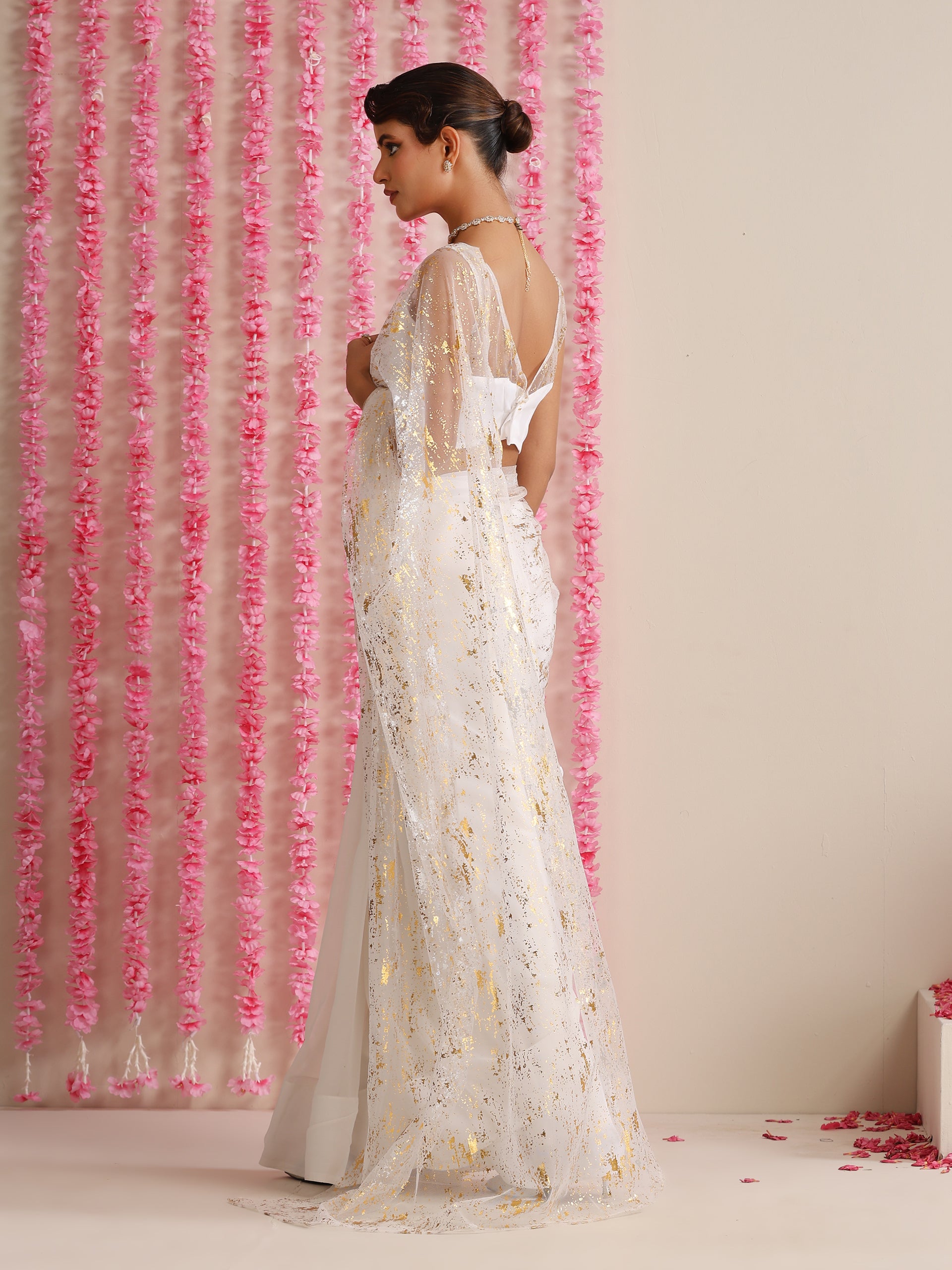 ✨🤍 White Georgette Saree with Gold Print and Blouse Fabric