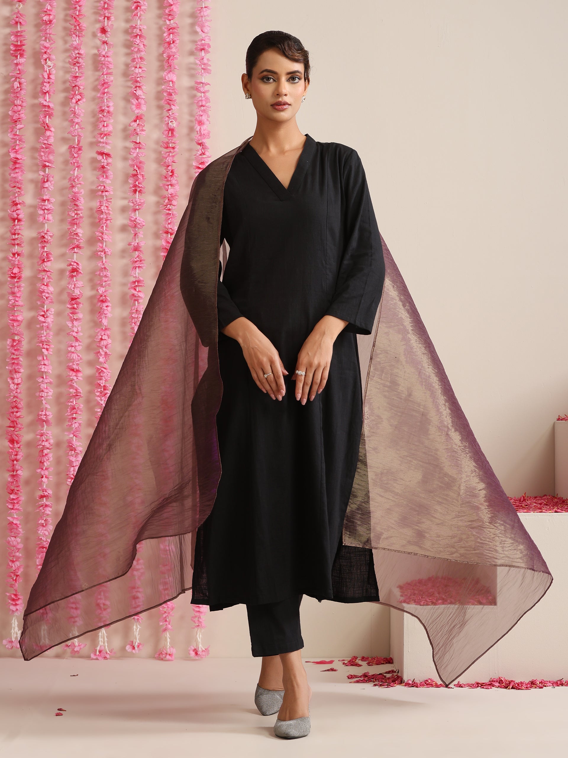 Women’s Black Cotton Slub Kurta & Pyjama Set with Metallic Purple Dupatta | 3 Pc Classic Ethnic Festive Wear