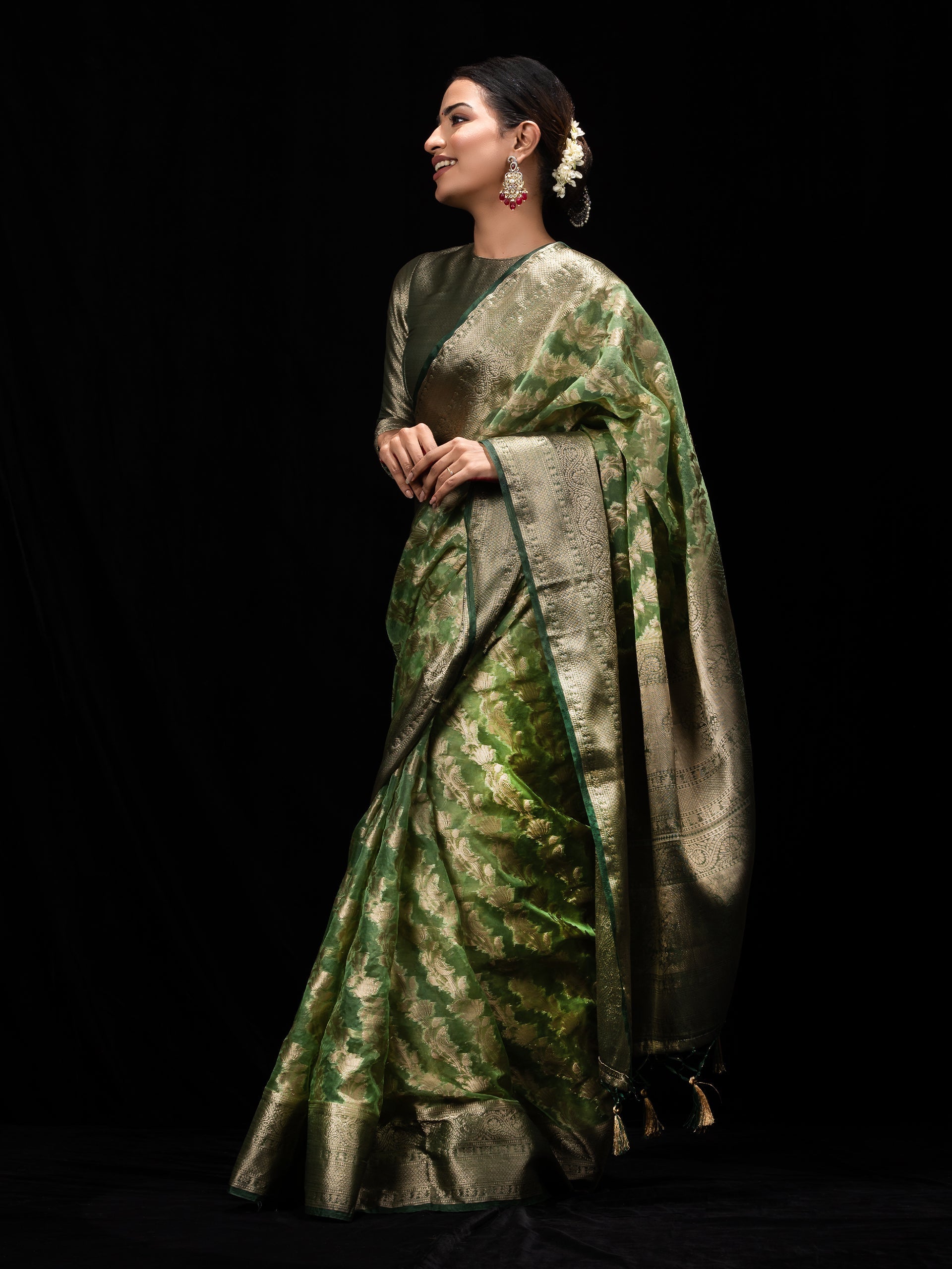 Heena Green Organza Saree with blouse fabric
