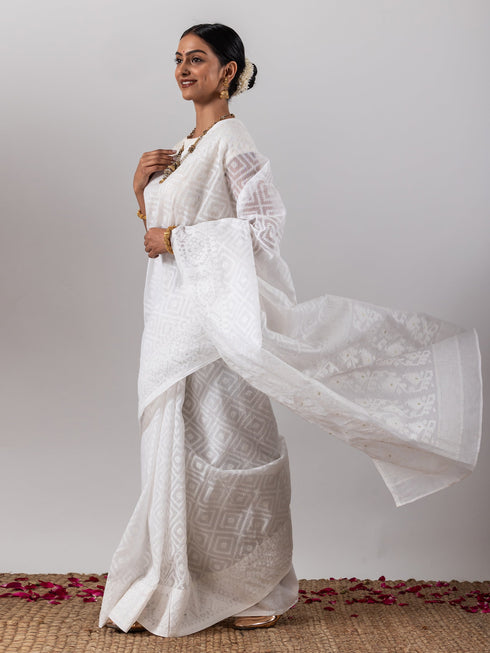 White Tercha Jamdani Handloom Cotton Saree