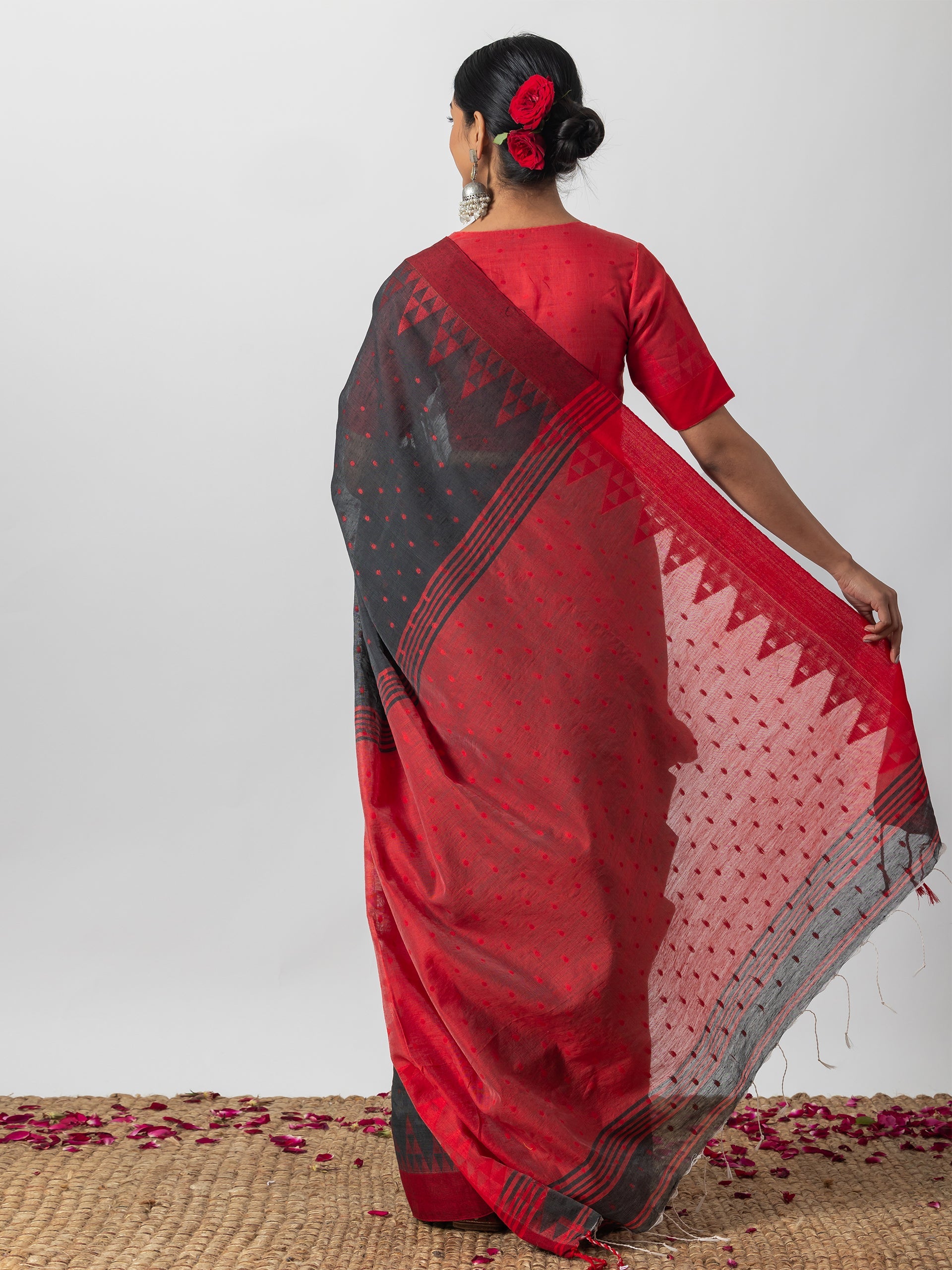 Rusted Red & Grey Handloom Saree with Blouse Fabric