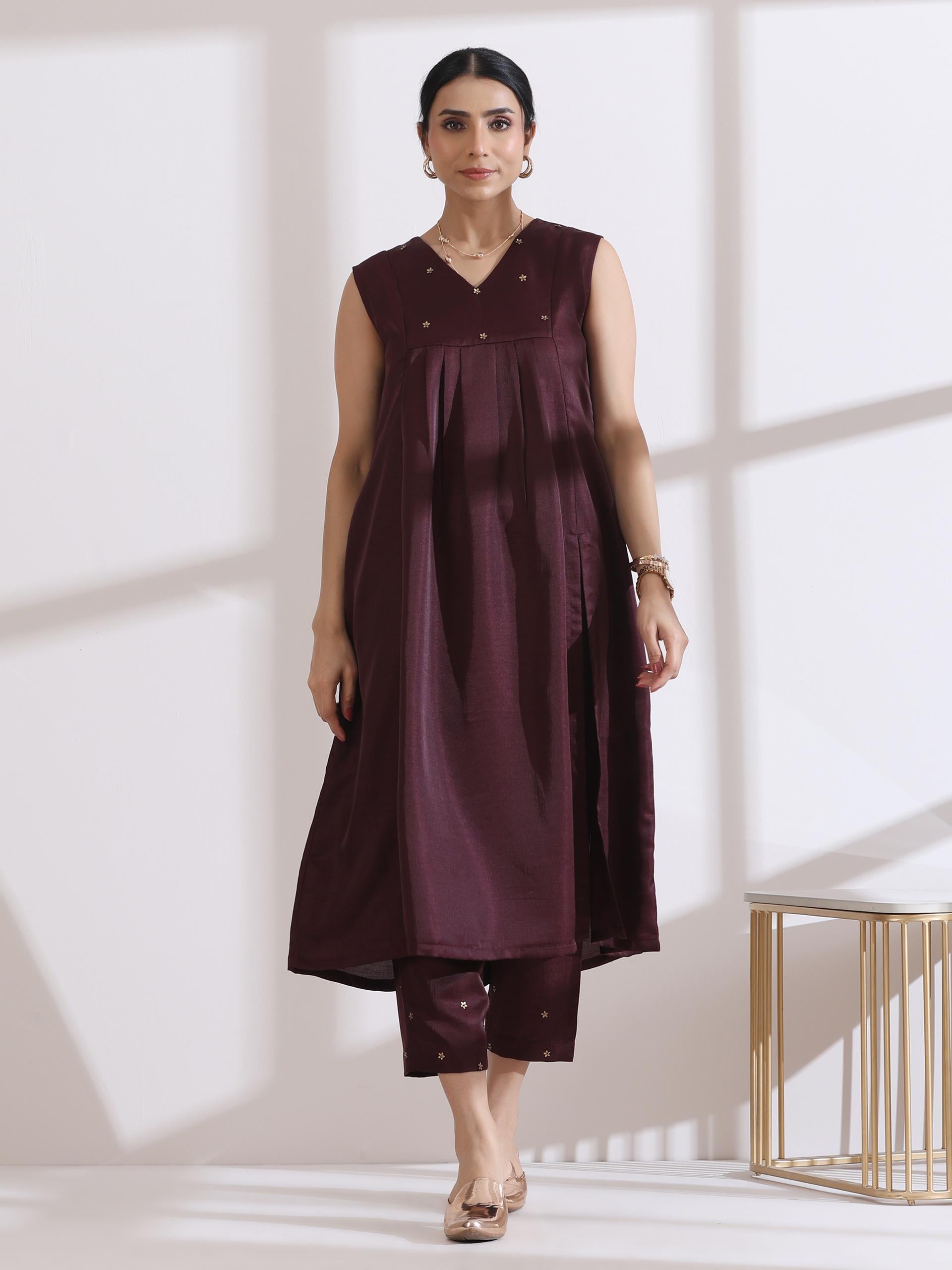 Women's Chocolate Sleeveless Kurta with Beads and Pants 2 Piece Set | Straight Fit, V Neck, Sleeveless, Pants, Work Wear, Casual Wear, (Lux Fabric)