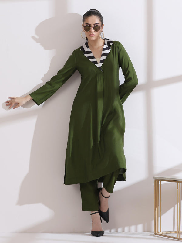 Women's Mehndi Green Kurta with Striped Gold Point Collar and Pants 2 Piece Set | Straight Fit, V Neck, 3/4 Sleeves, Workwear, (AirSkin Cotton Silk Blend)