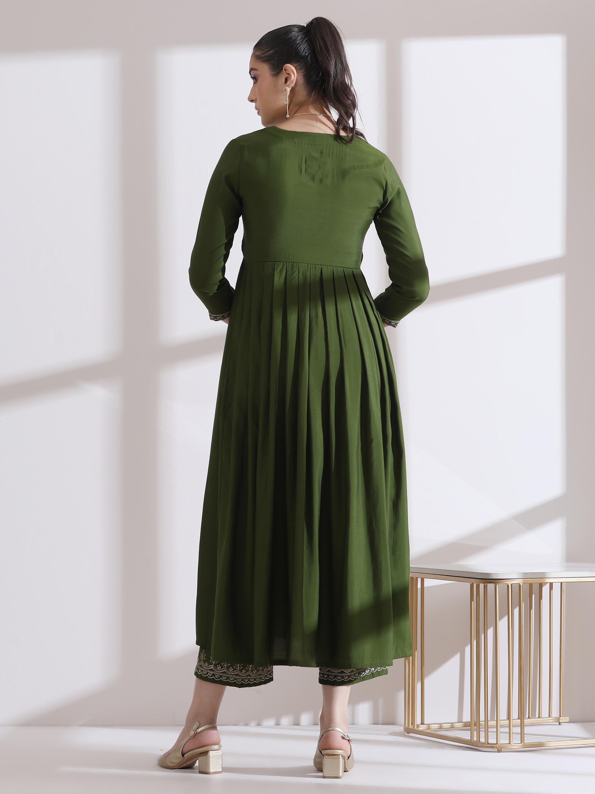 Women's Mehndi Green Kurta with Embroidery on Sleeve and Pants 2 Piece Set | A-Line, Anarkali, V Neck, 3/4 Sleeves, Work Wear, (AirSkin Cotton Silk Blend)