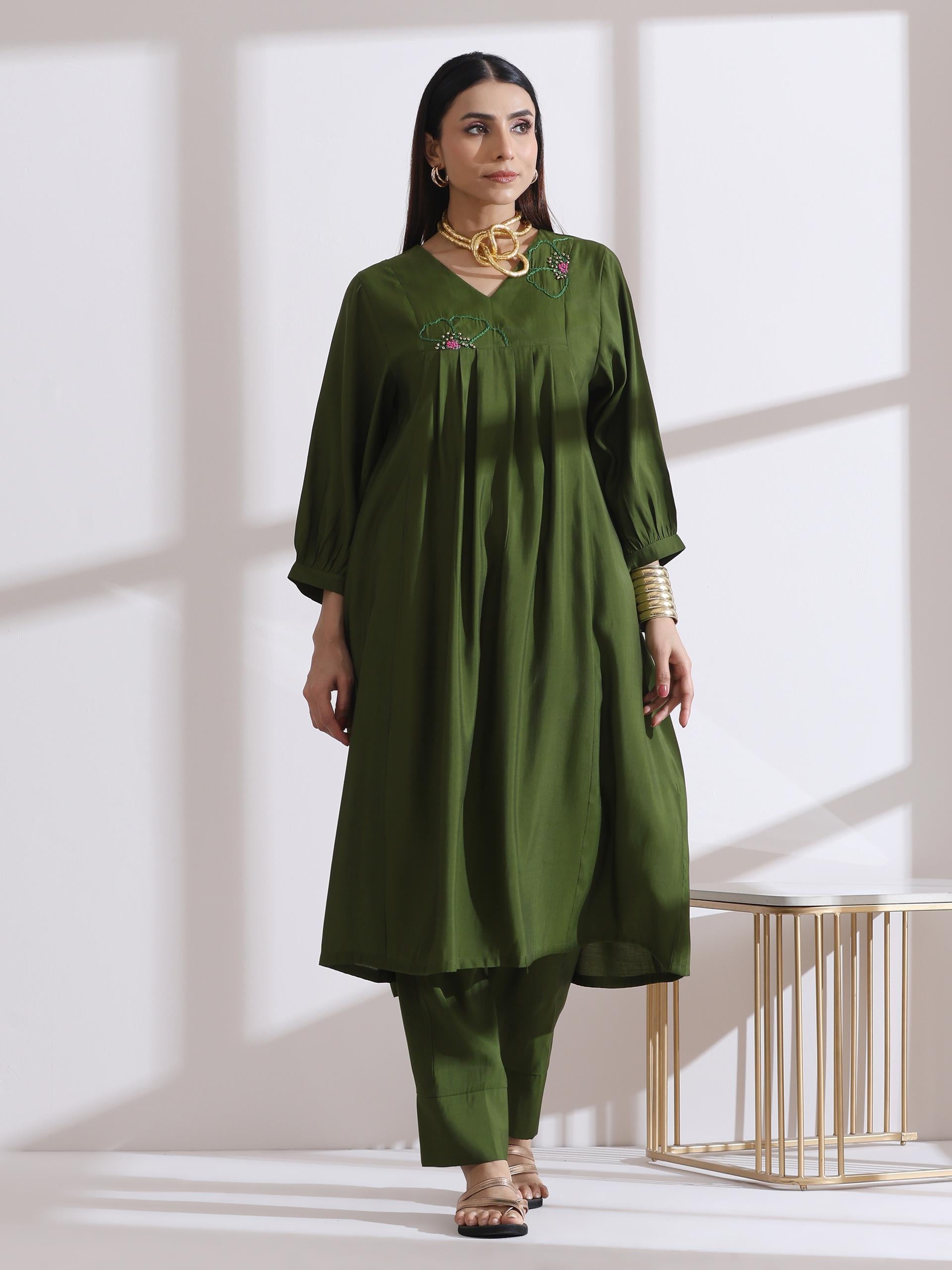 Women's Mehndi Green Handmade Flower Kurta with Pants 2 Piece Set | A-Line, V Neck, 3/4 Sleeves, Pants,Work Wear, (AirSkin Cotton Silk Blend)
