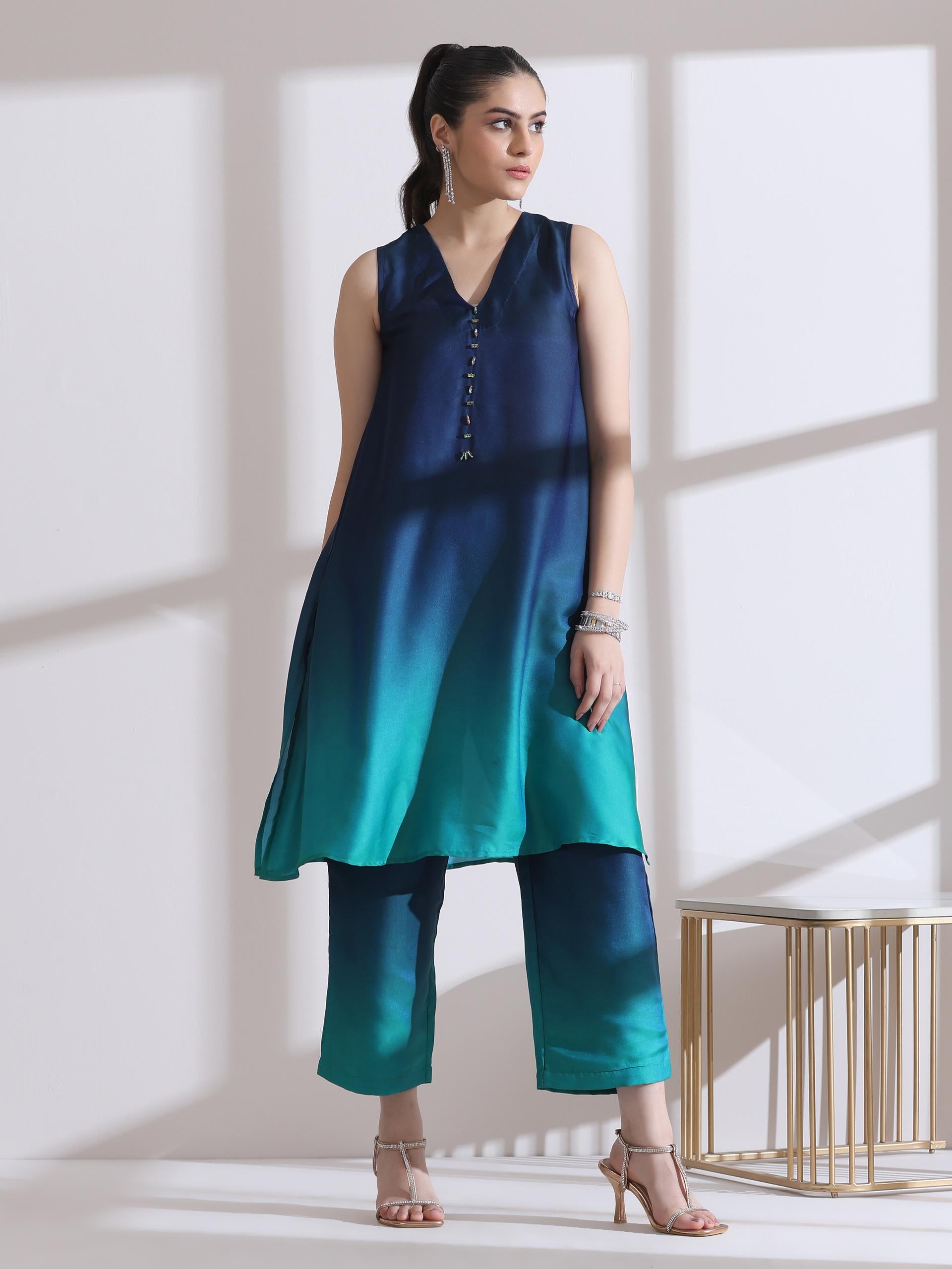 Women's Green and Blue Chiffon Satin Ombre Sleeveless Kurta with Beads and Pants 2 Piece Set | Straight Fit, V Neck, Sleeveless, Partywear, (Chiffon Satin)