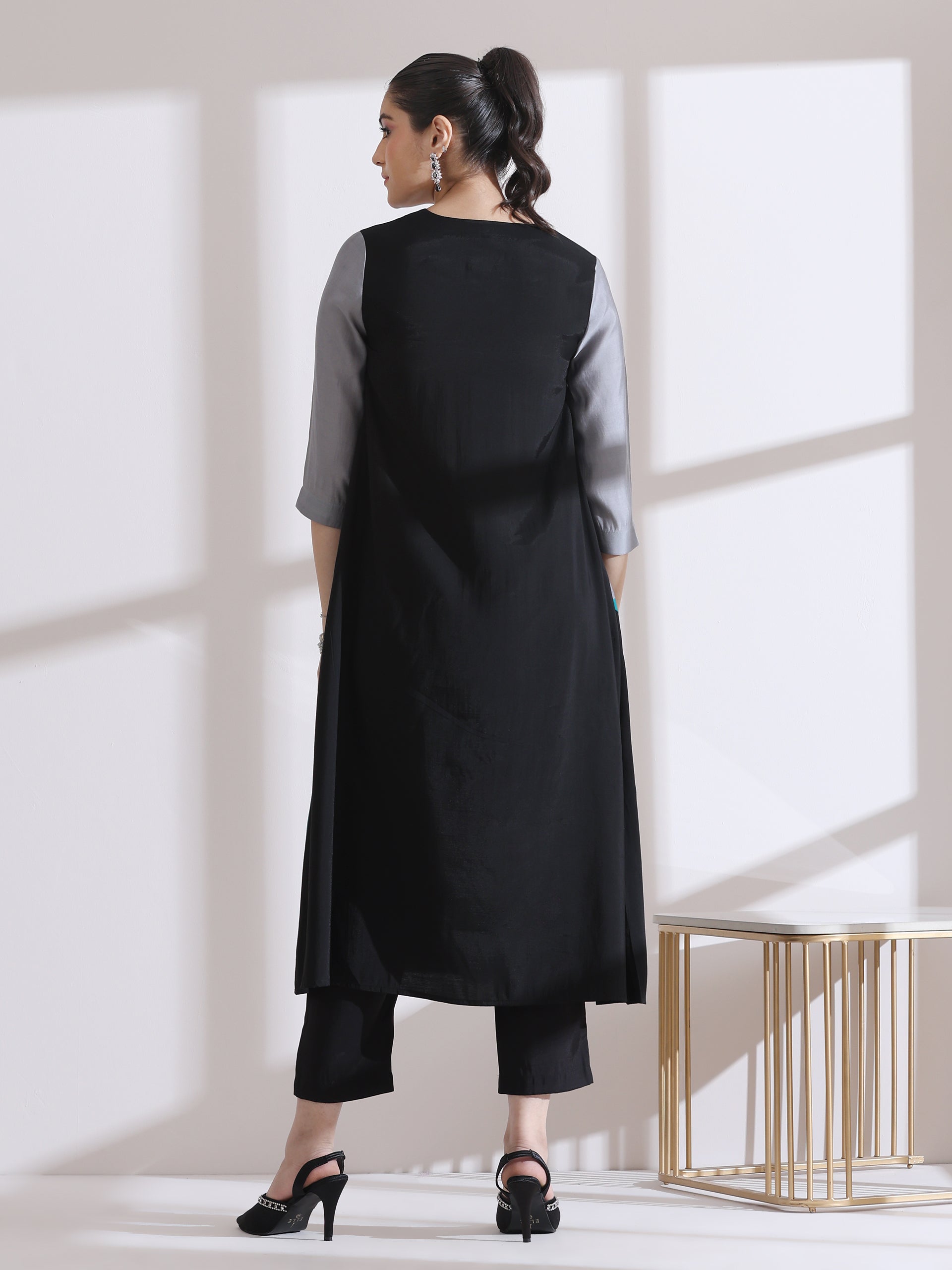 Women's Black and Blue Triangle Kurta 1 Pc | Straight Fit, V Neck, 3/4 Sleeves, Workwear, (AirSkin Cotton Silk Blend)