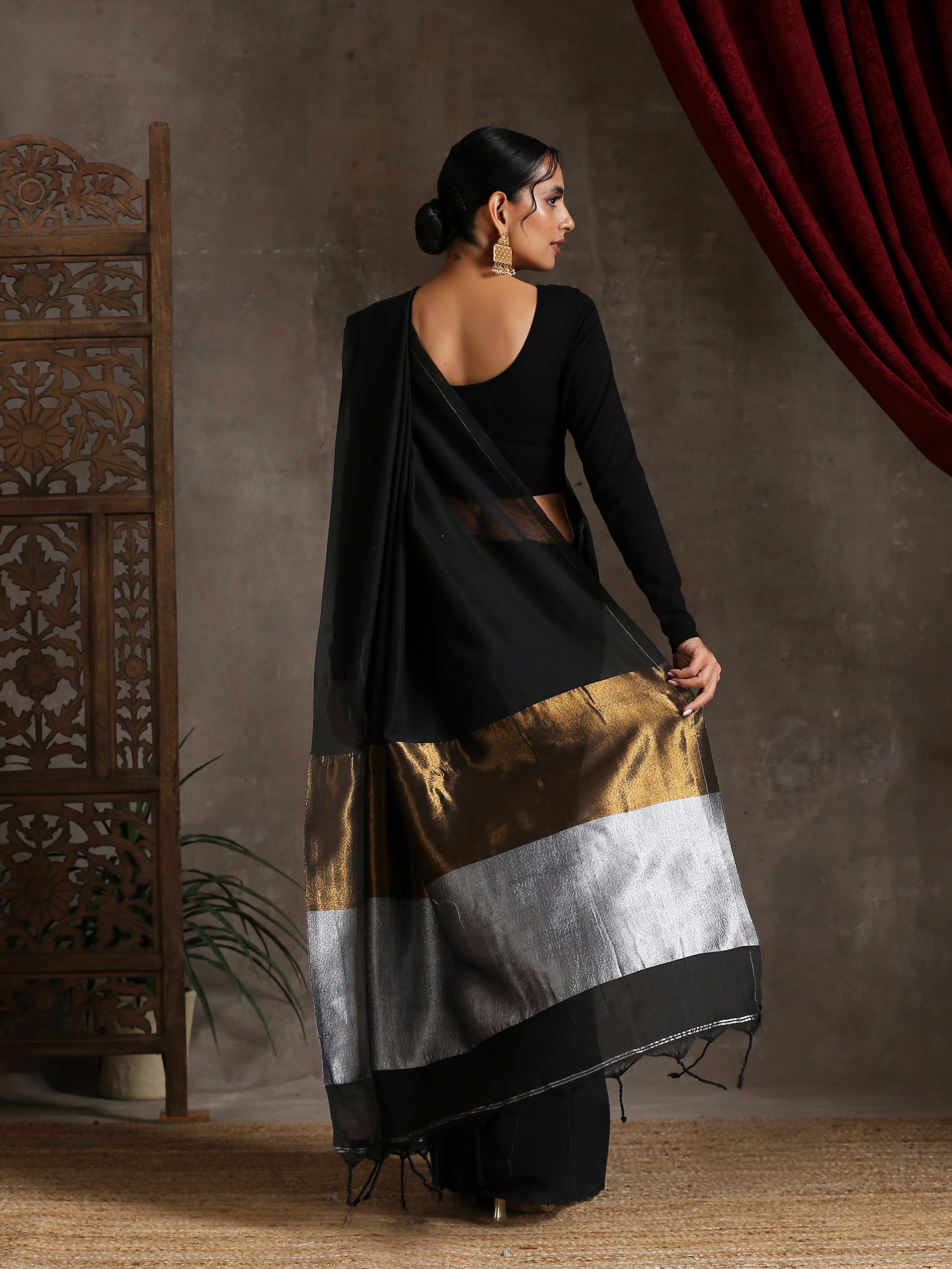 Regal Black Cotton Saree with Bronze & Silver Pallu