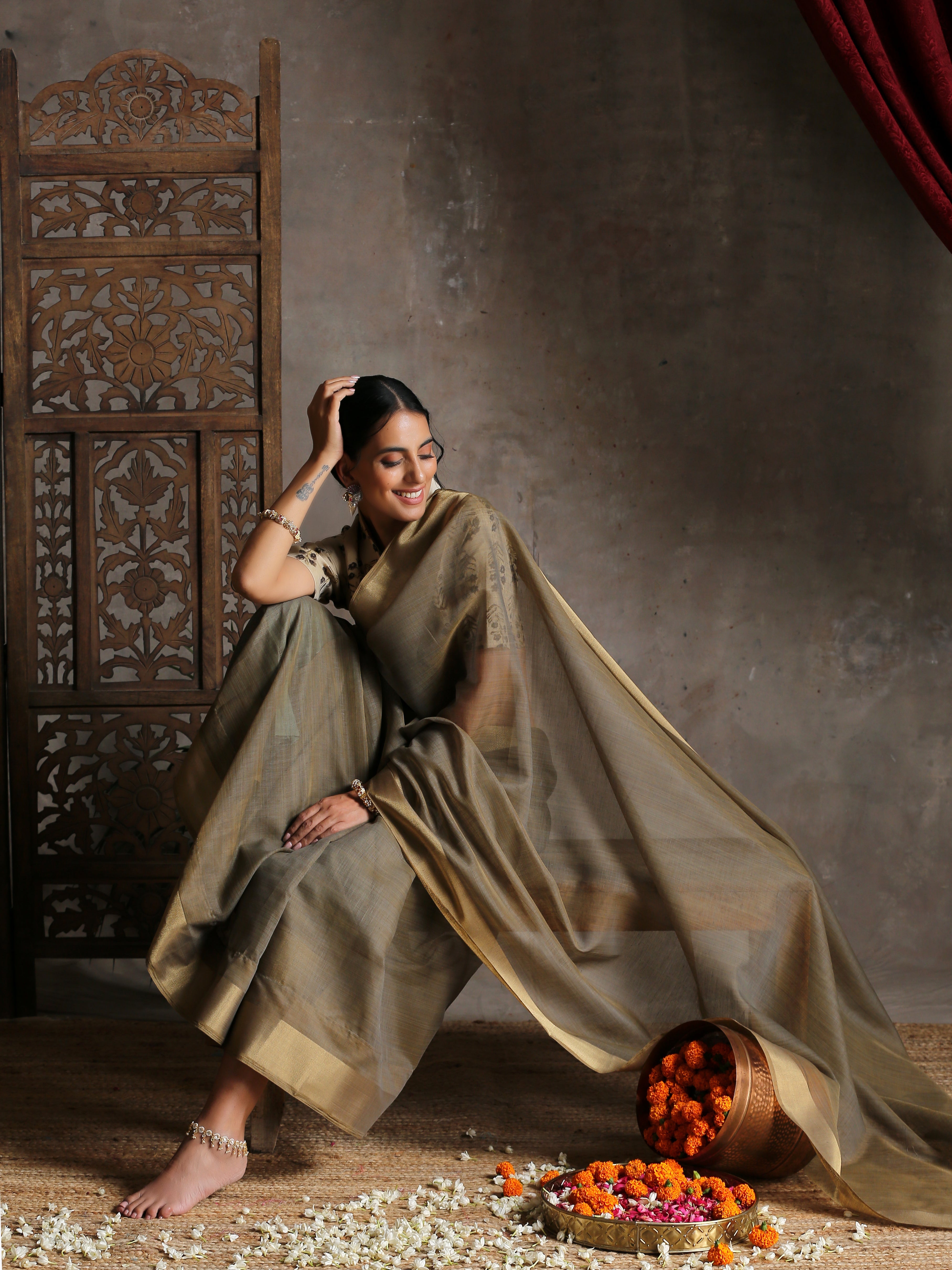 Ash Grey Dual Shade Cotton Saree with Border and Tassels