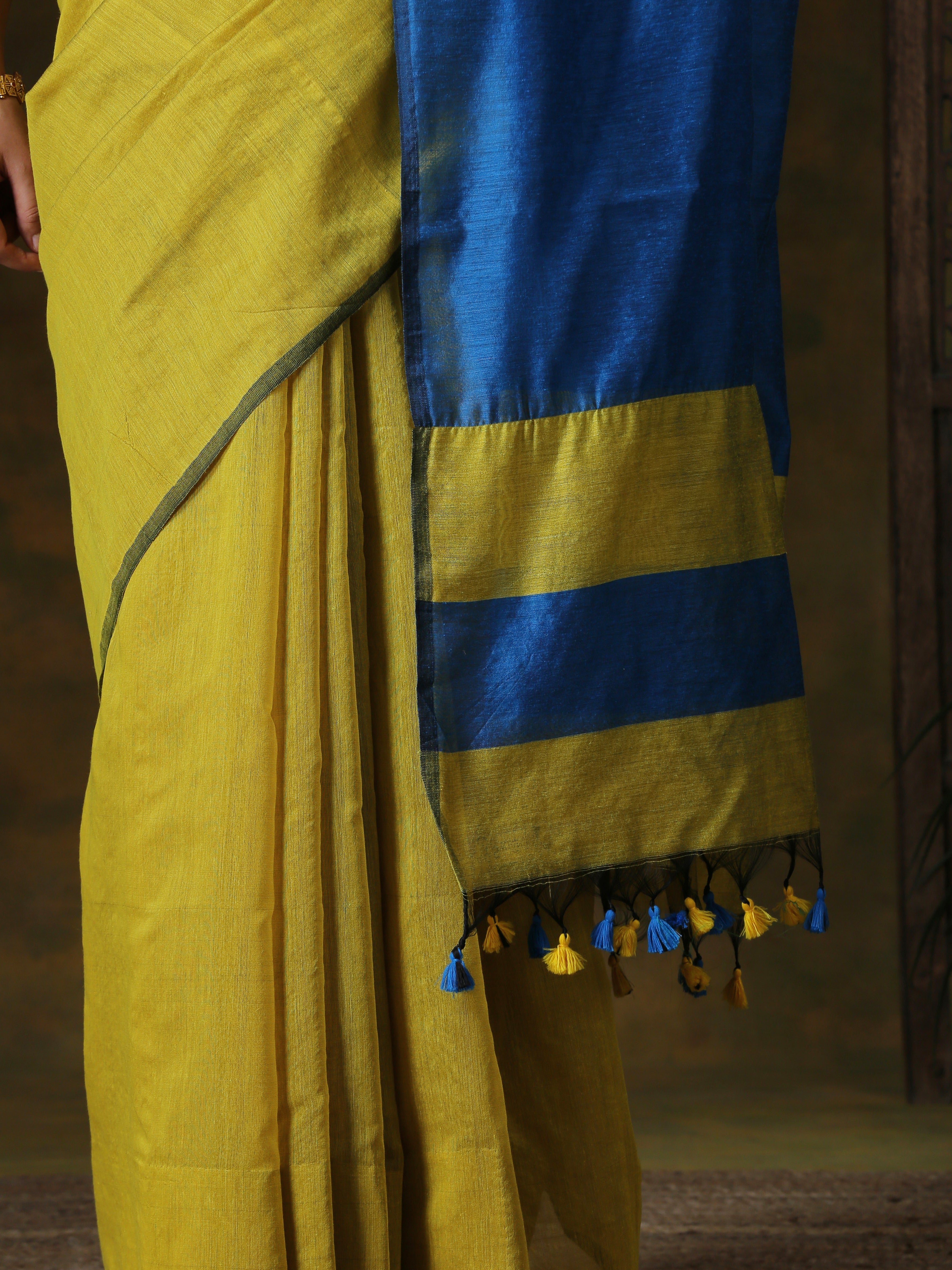 Kiwi Blue Dual Shade Cotton Handloom Saree