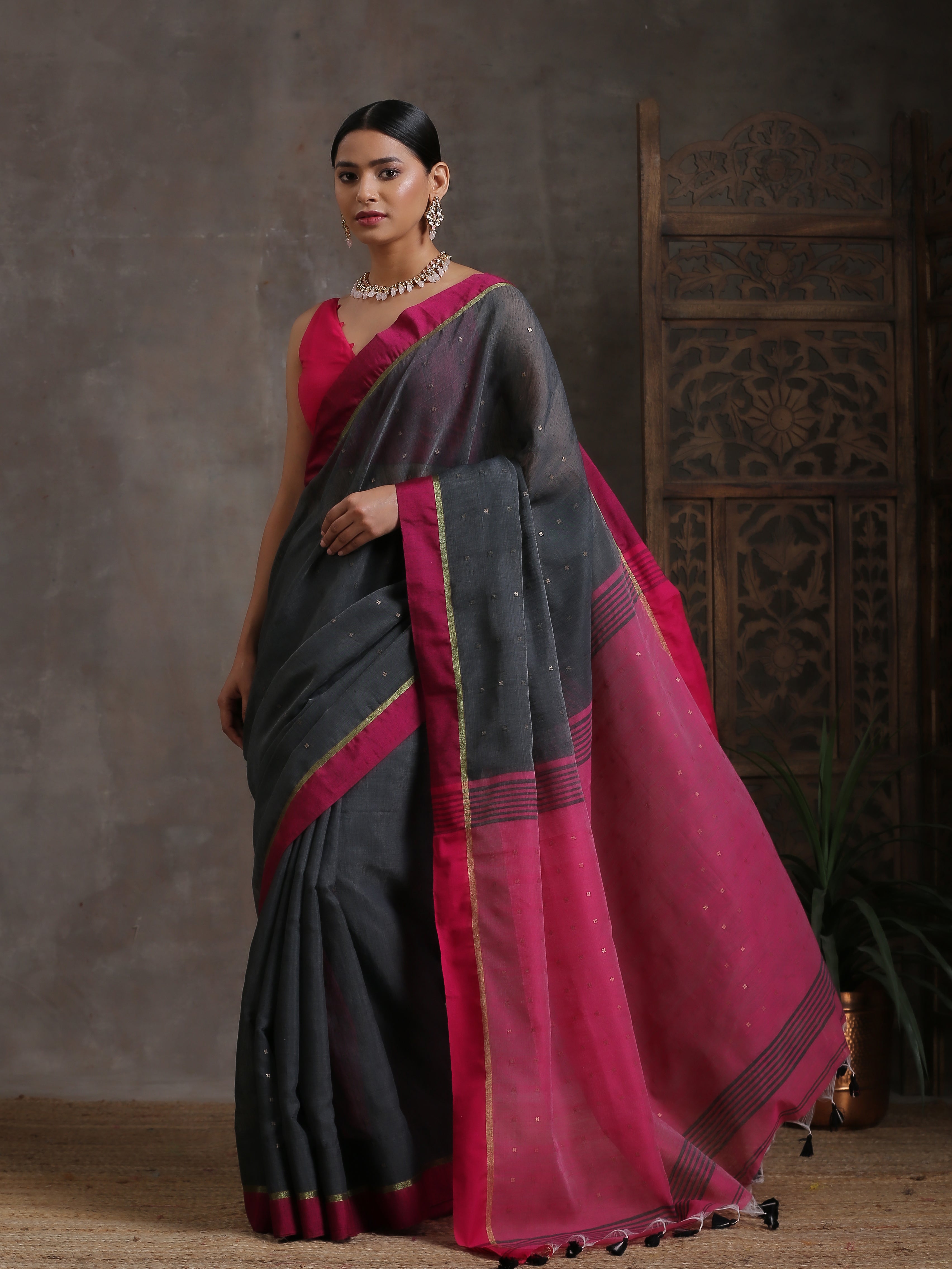 Grey & Pink Handloom Saree with Blouse Fabric