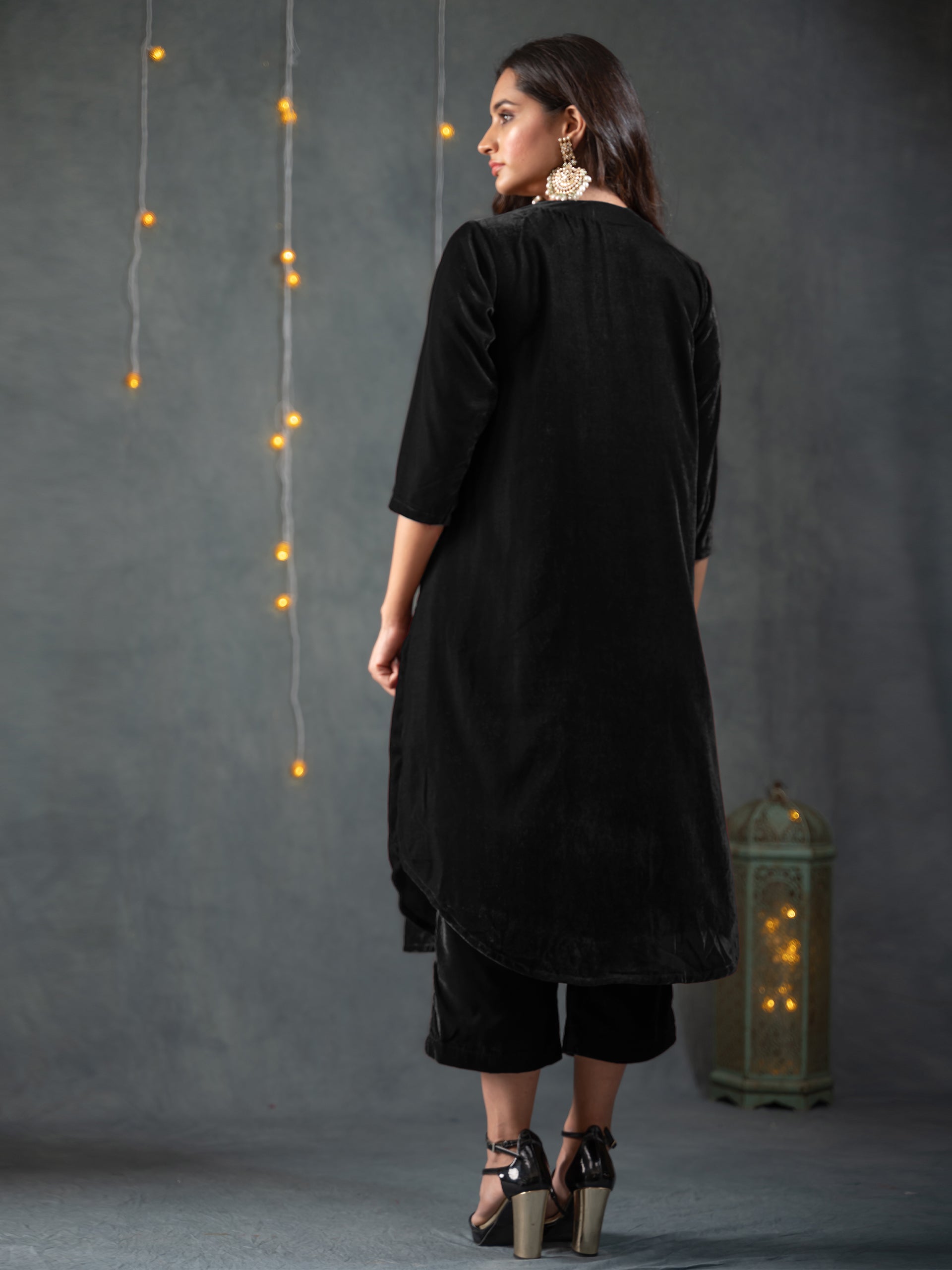 Women's Black Velvet Gathered Kurta with Pant 2 Piece Set | A-Line, V Neck, 3/4 Sleeves, Pants, Partywear, (Velvet)