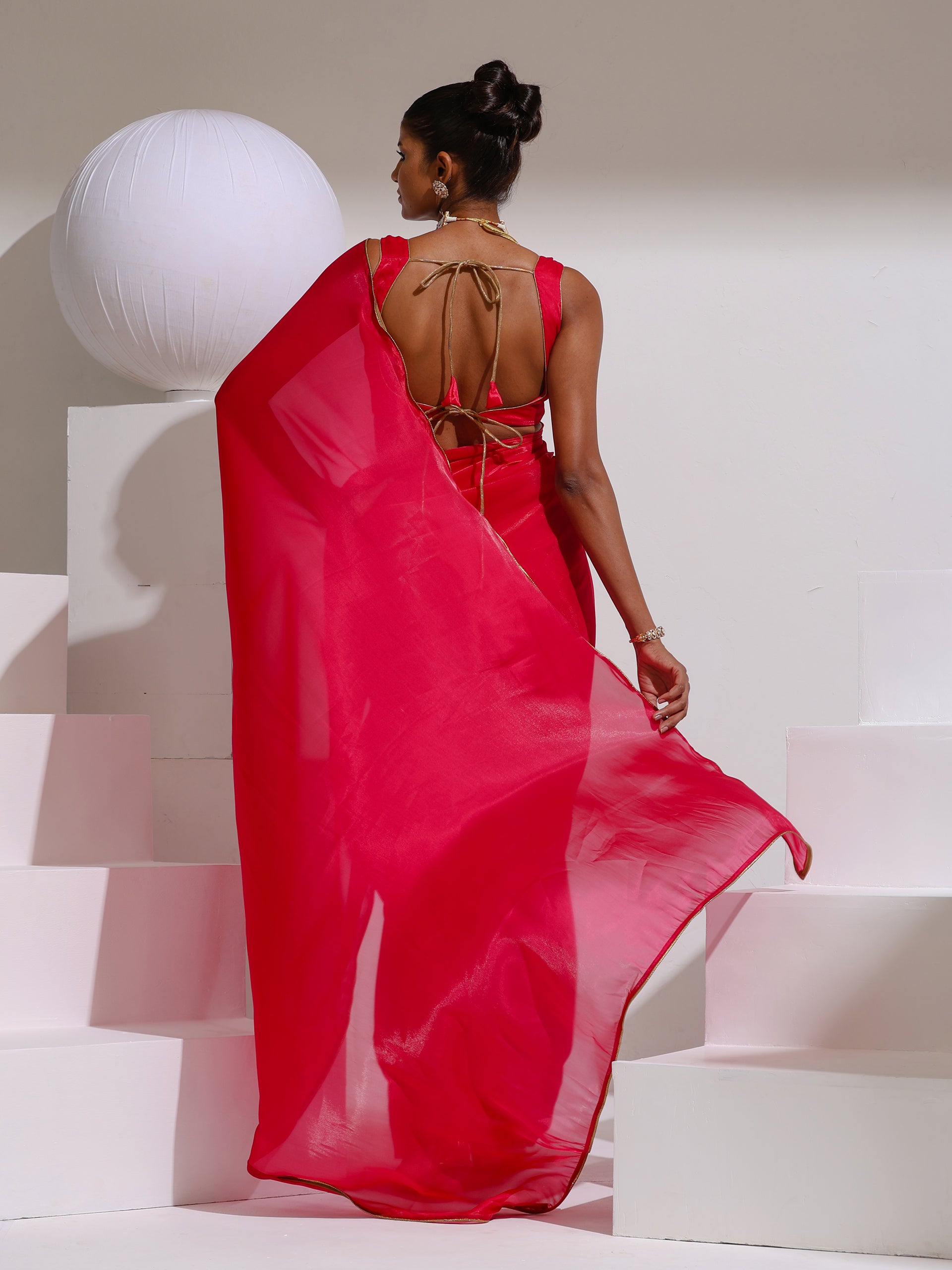 Hard to Get Fuchsia Organza Satin Saree with Bronze Piping and Blouse Fabric