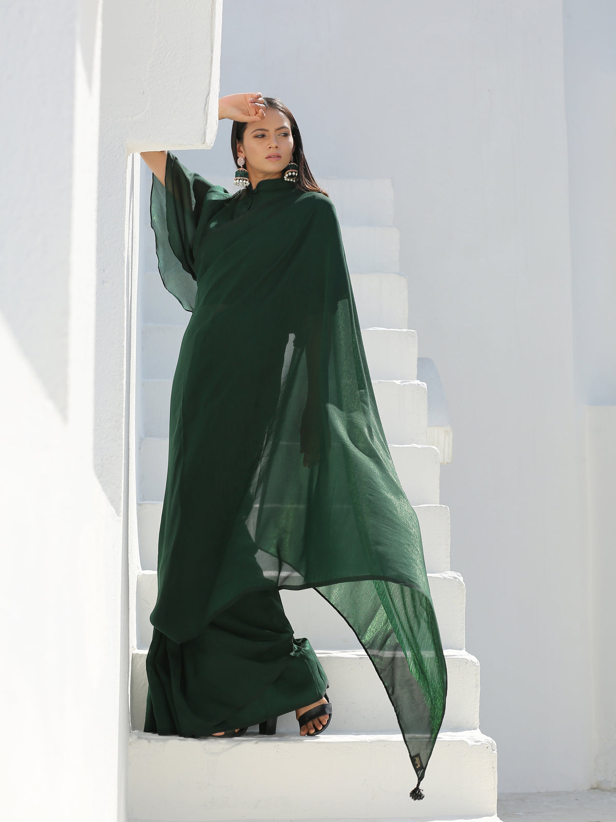 Lush green shimmer saree — view 4