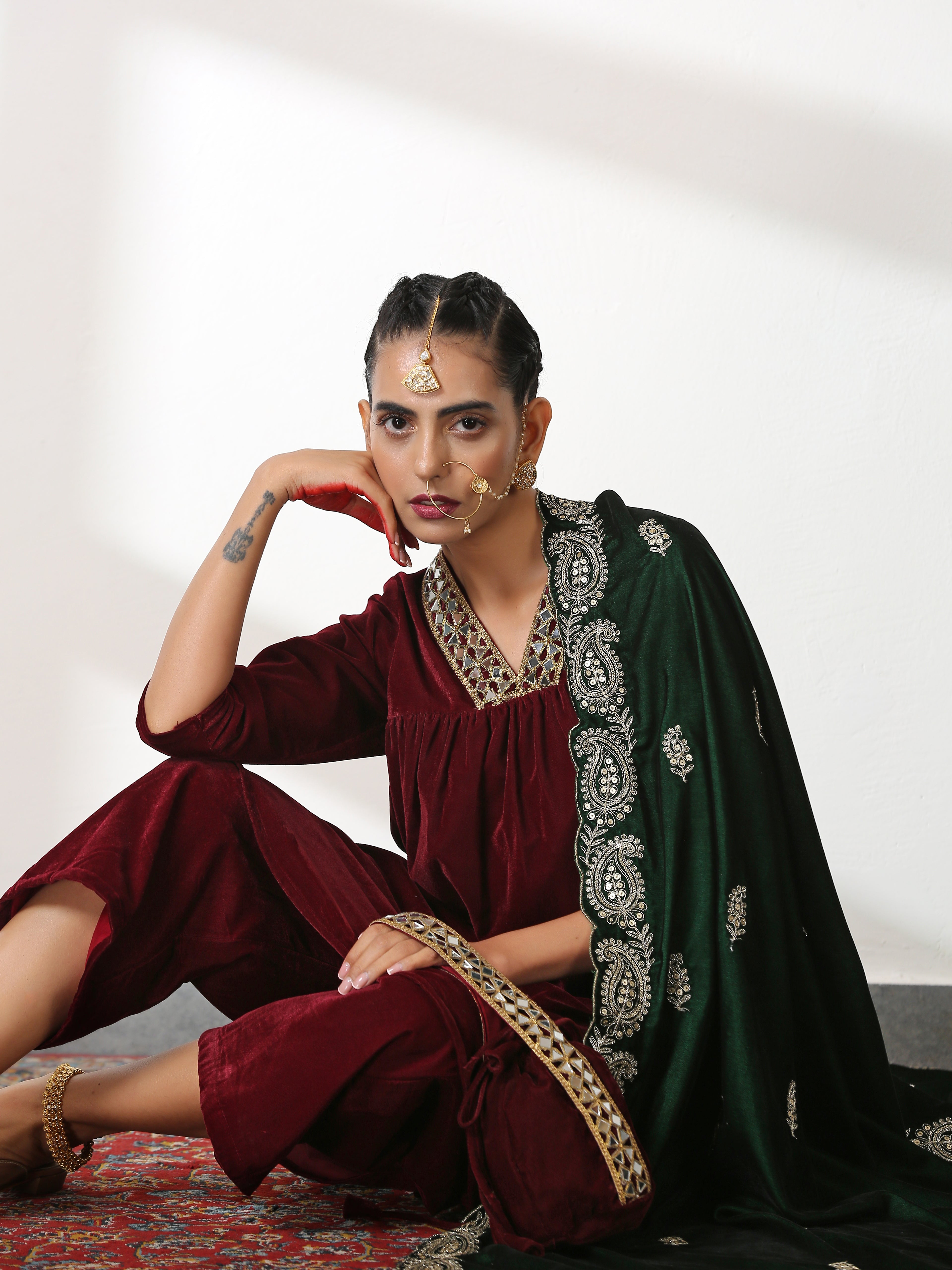 Women's Burgundy Velvet Kurta with Mirror Lace and Pants 2 Piece Set | Straight Fit, V Neck, 3/4 Sleeves, Pants, Festive Wear, (Velvet)