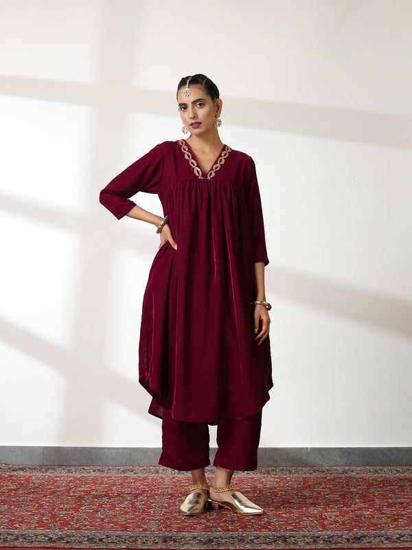Women's Plum Velvet Kurta with Sequinned Neckline and Pants 2 Piece Set | Straight Fit, V Neck, 3/4 Sleeves, Pants, Partywear, (Velvet)