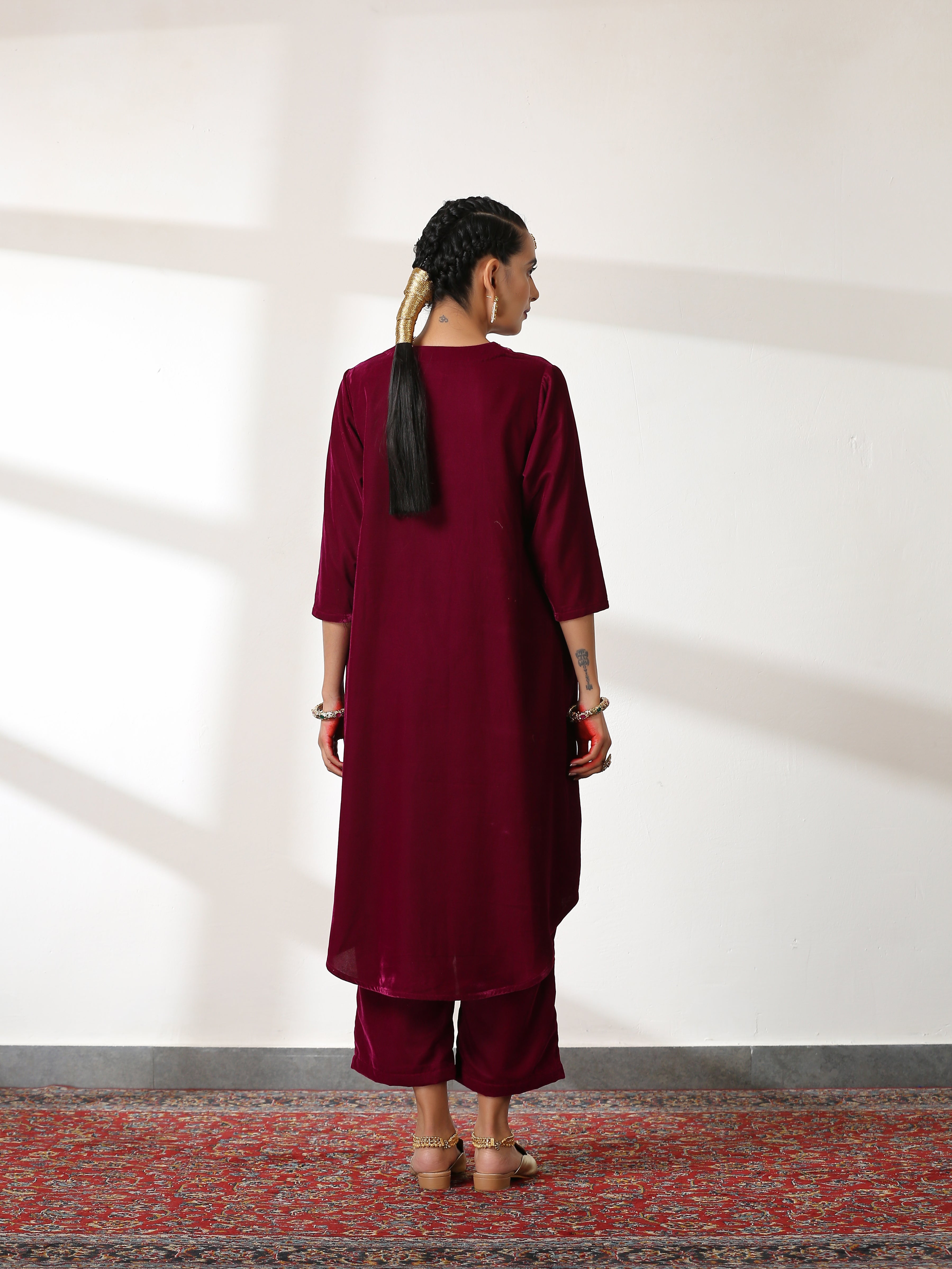 Women's Plum Velvet Kurta with Sequinned Neckline and Pants 2 Piece Set | Straight Fit, V Neck, 3/4 Sleeves, Pants, Partywear, (Velvet)