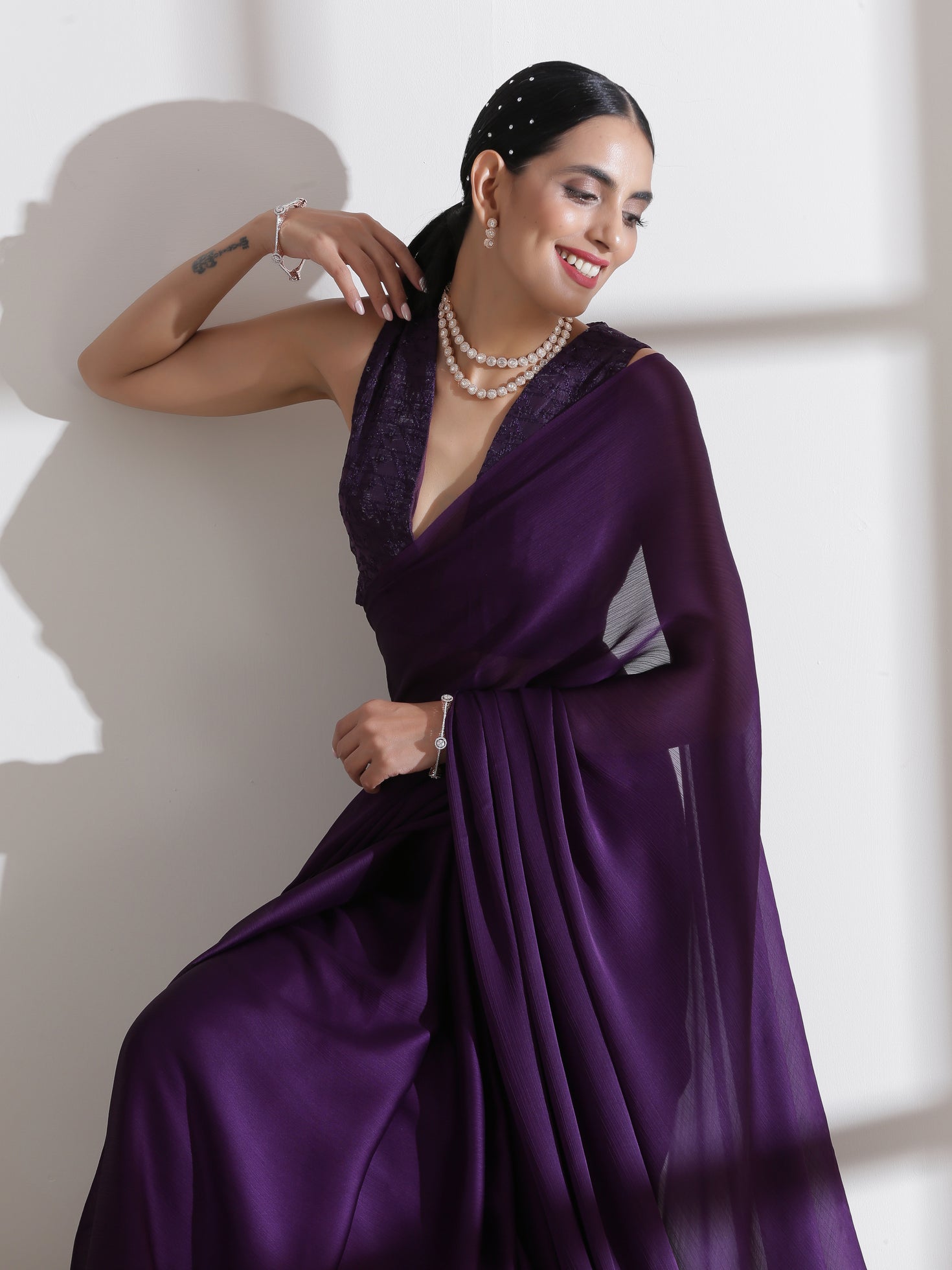 Women's Viscose Purple Embellished Designer Saree With Blouse Piece