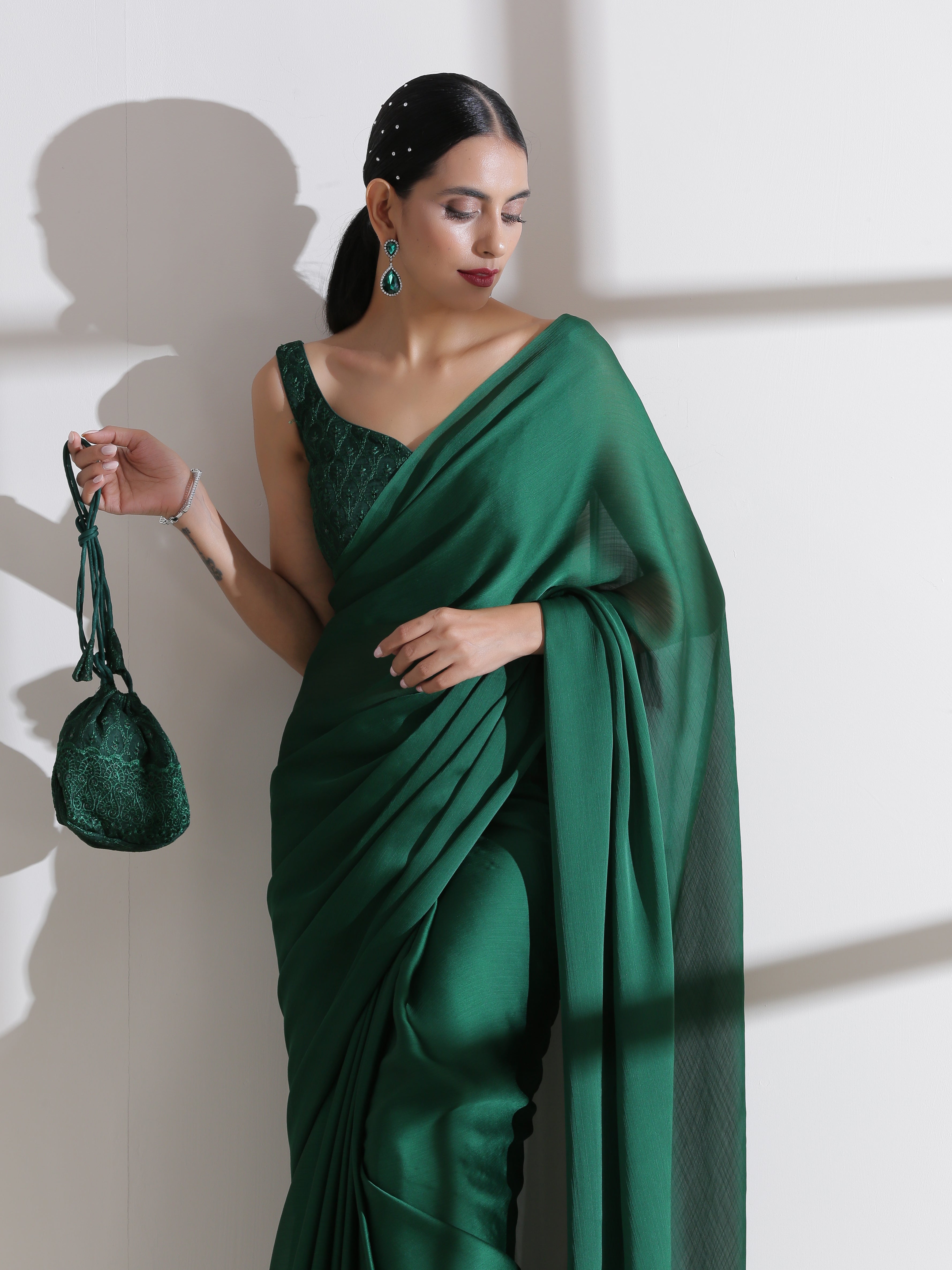 Green Royal Saree With Embroidered Blouse Fabric